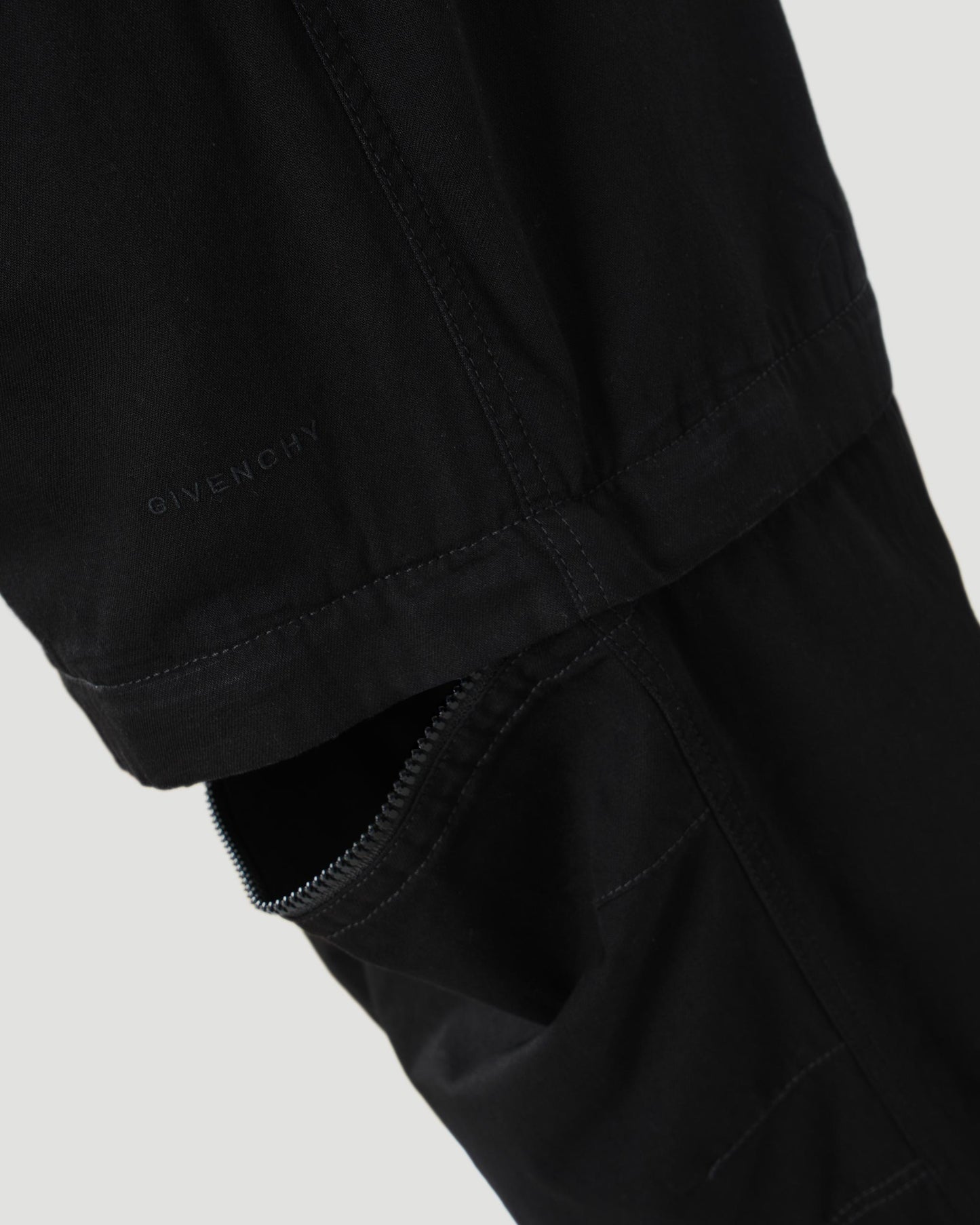 Two in one detachable zip off pants in light denim