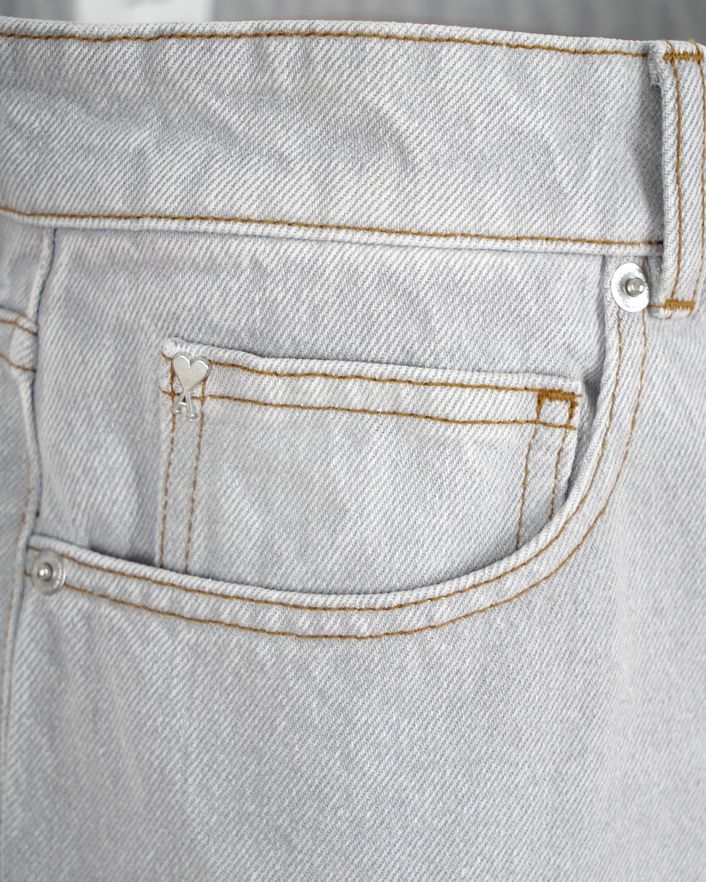 Loose Fit Jeans in Grey