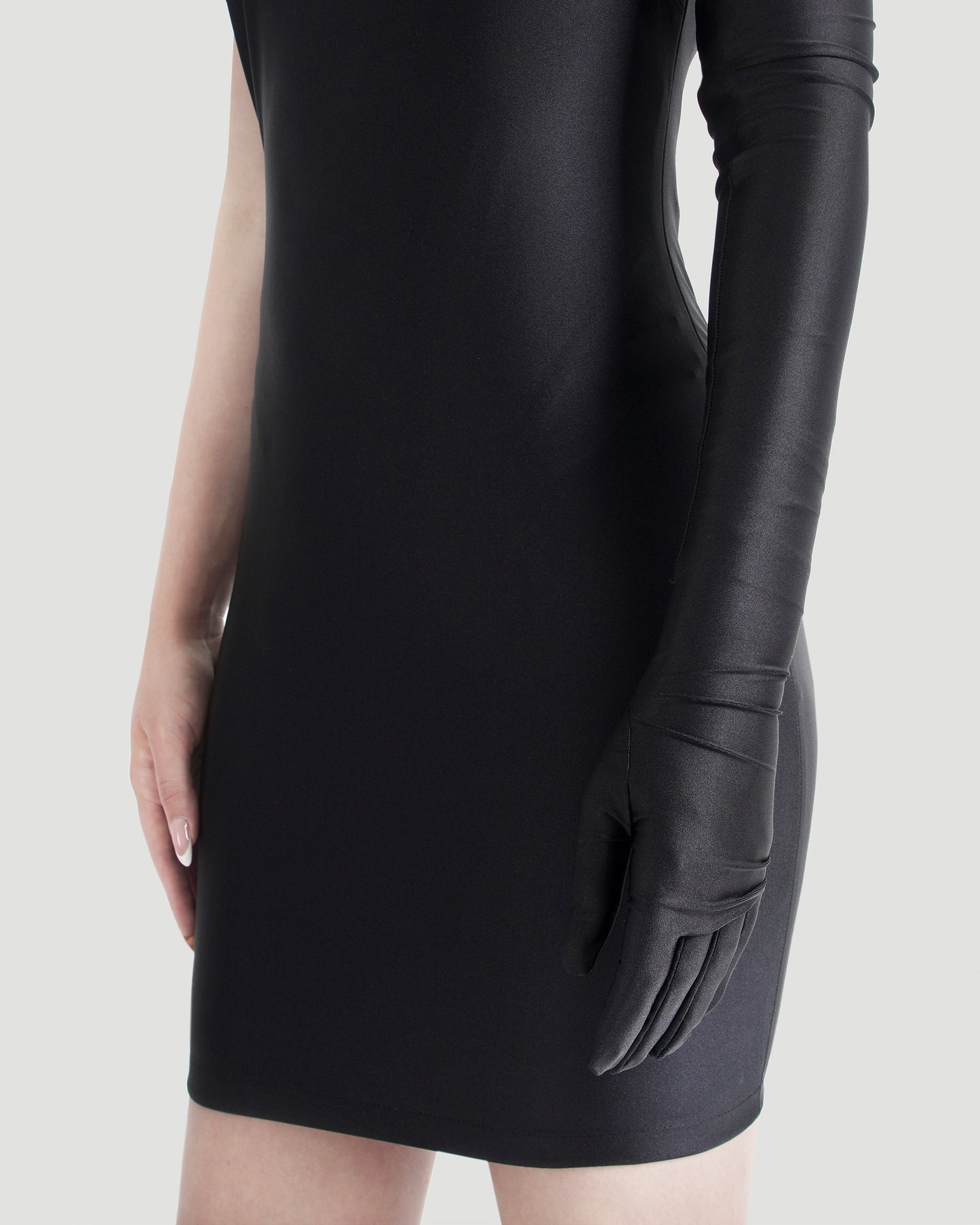 CUT-OUT ONE SHOULDER DRESS IN BLACK