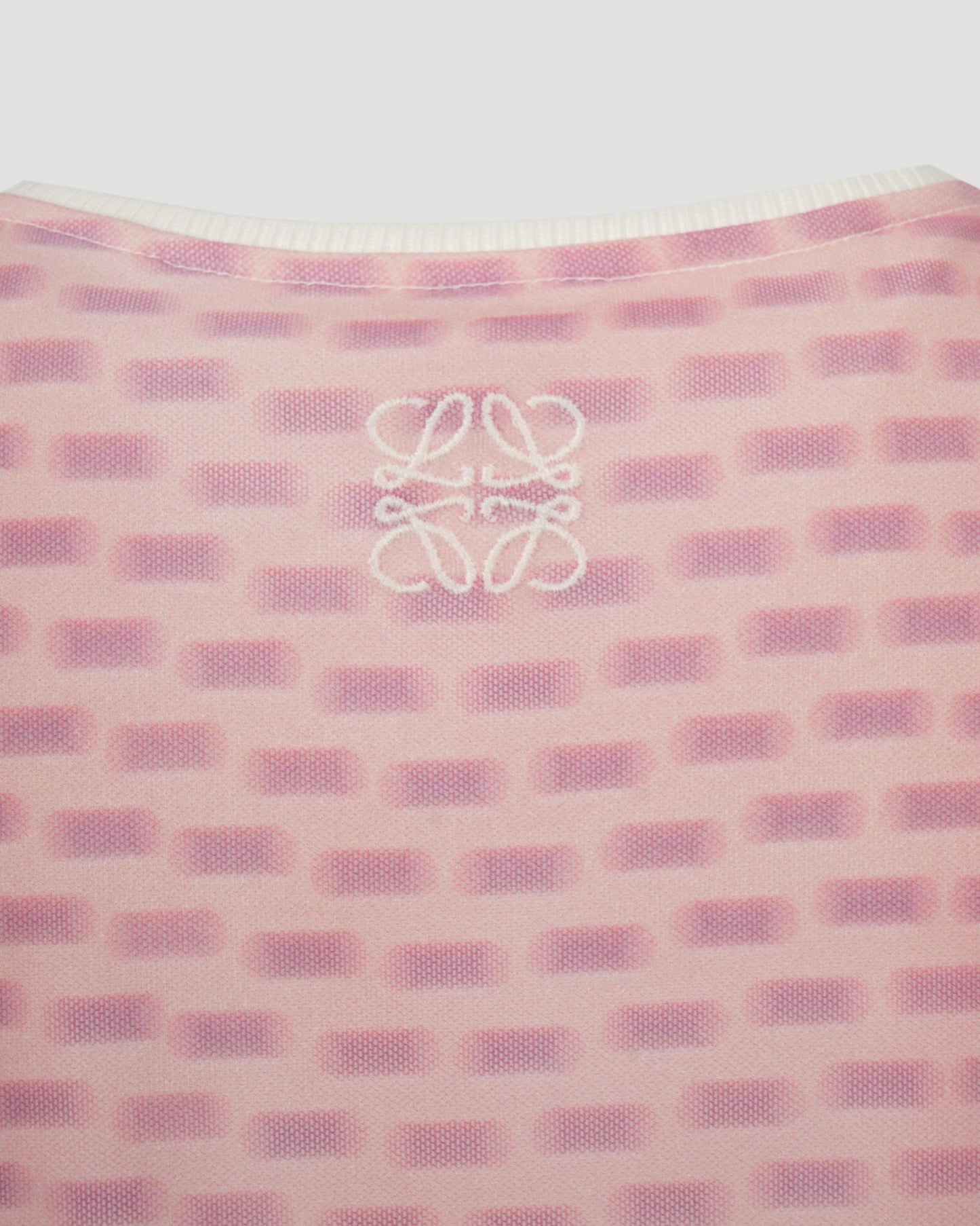 Short sleeve top in mesh