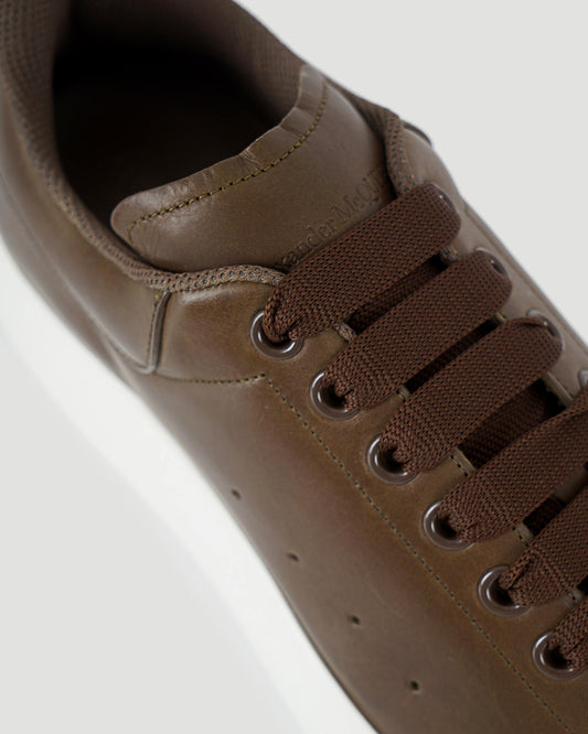 Oversized Sneakers in Military Brown