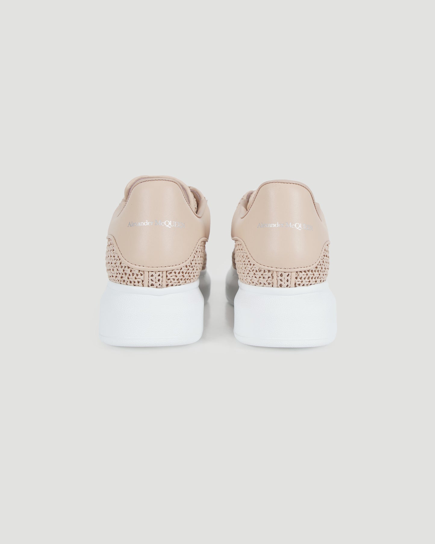 OVERSIZED SNEAKERS IN ROSE GOLD CROCHET