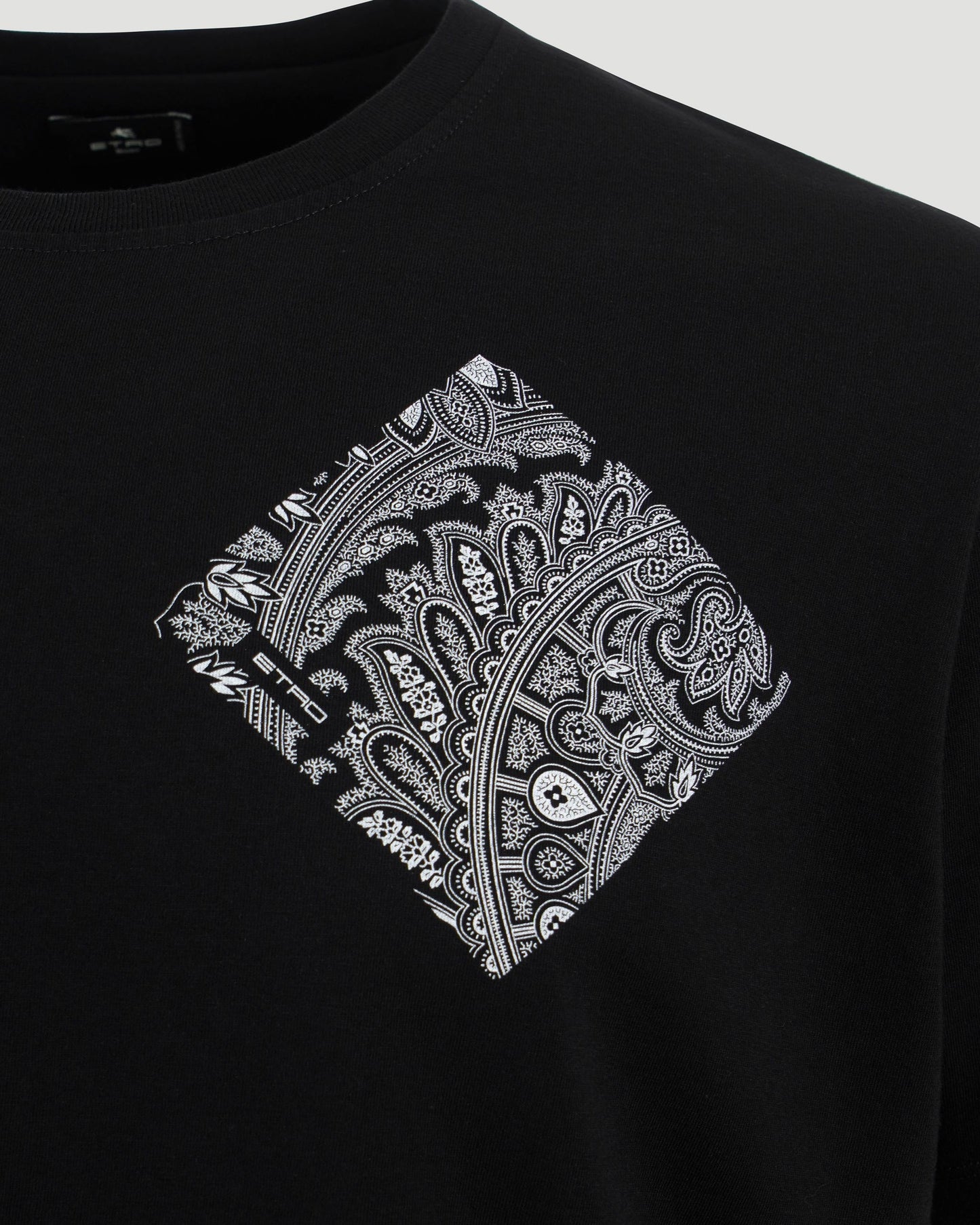 COTTON T-SHIRT IN BLACK