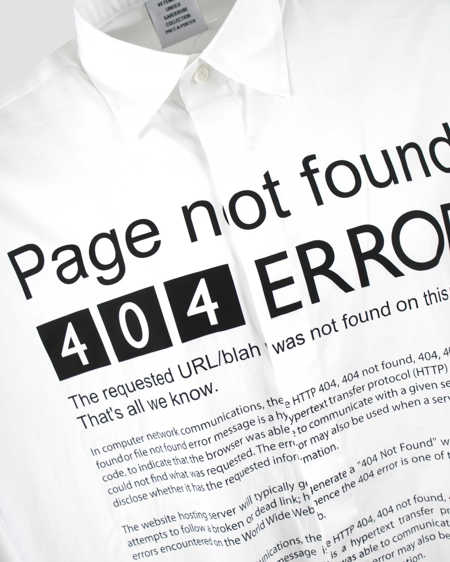 "PAGE ERROR" PRINTED SHIRT IN WHITE