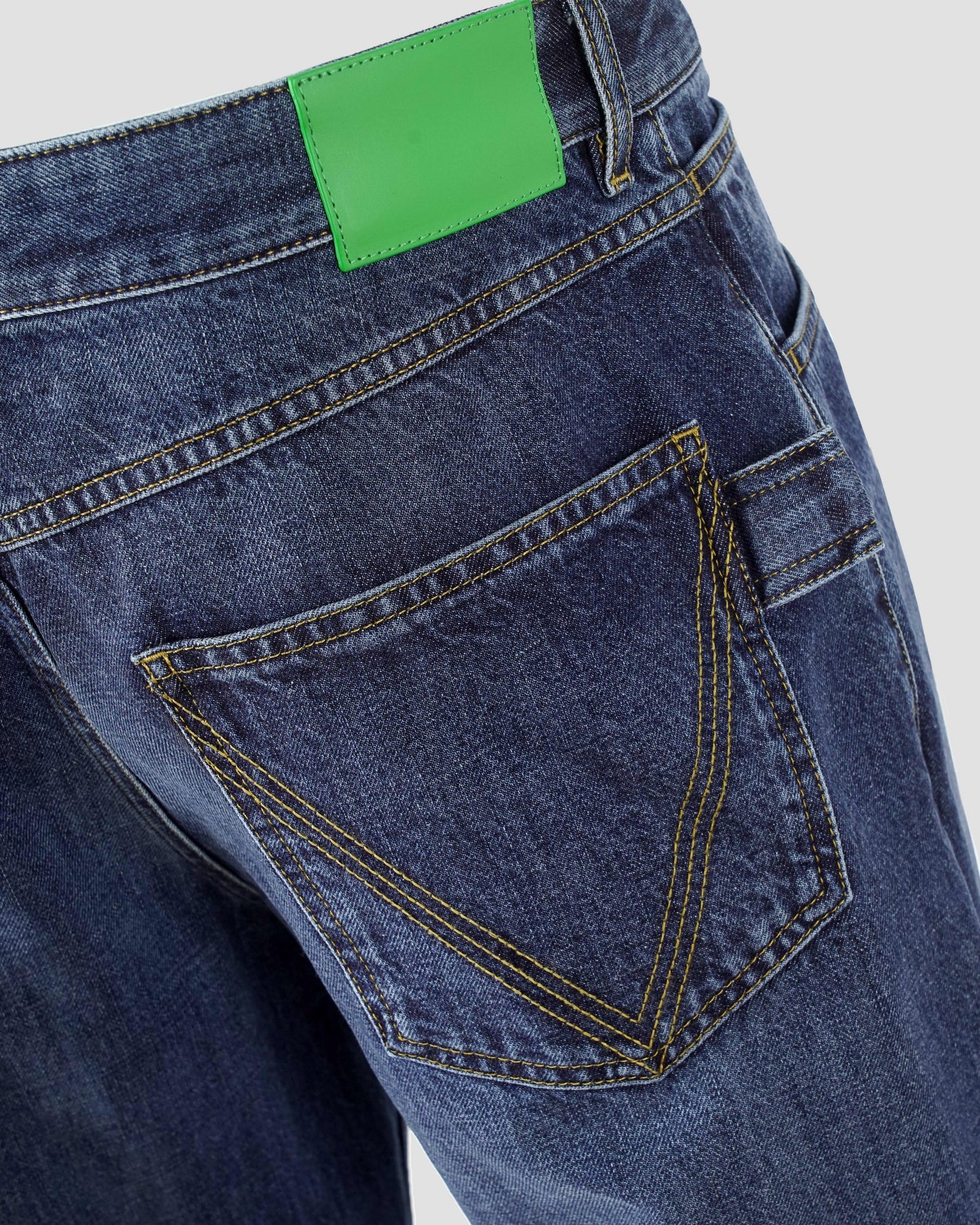 STRAIGHT DENIM JEANS