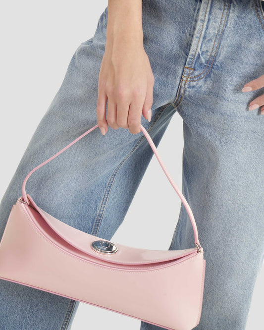 The Ovalo Clutch in Pale Pink