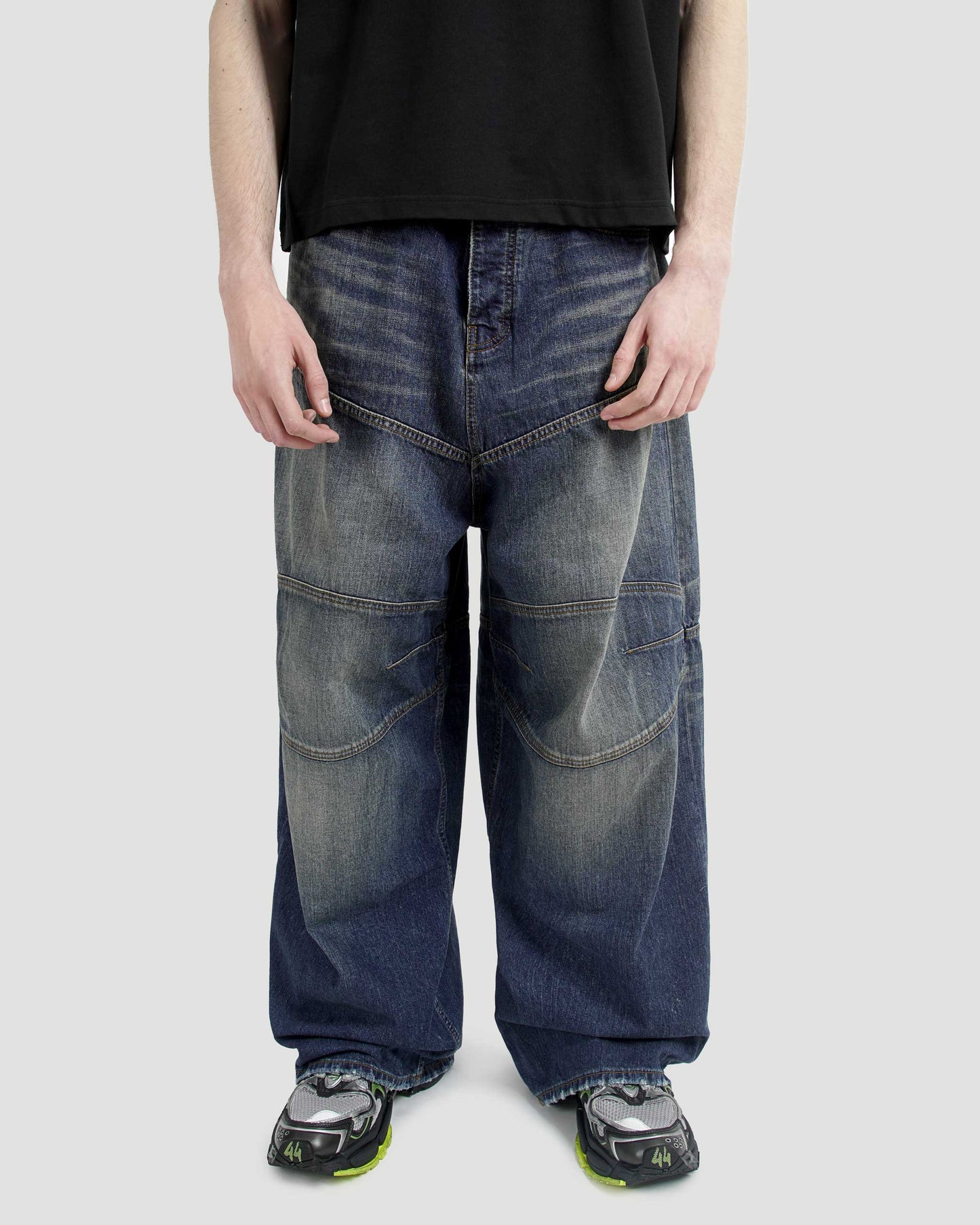 Baggy Jeans in Indigo Blue Denim