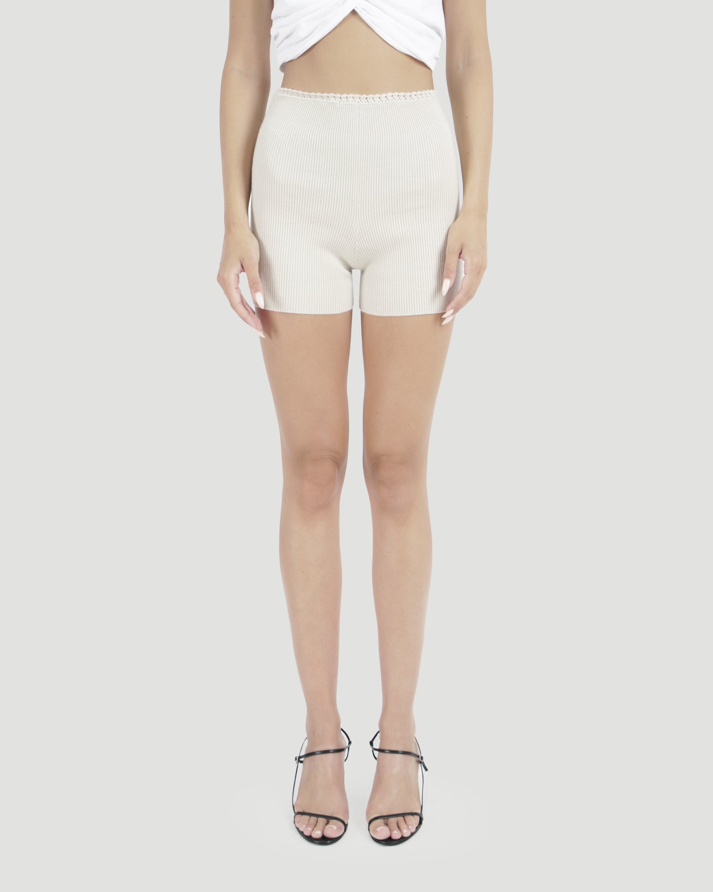 Fitted rib shorts In Ecru