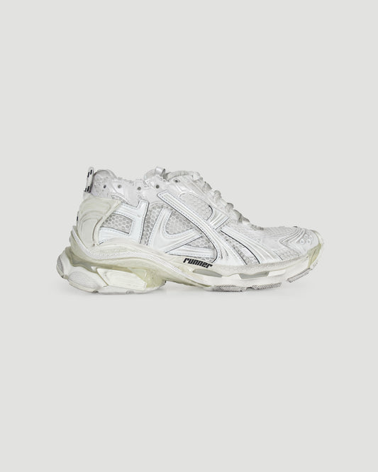 RUNNER SNEAKER IN WHITE