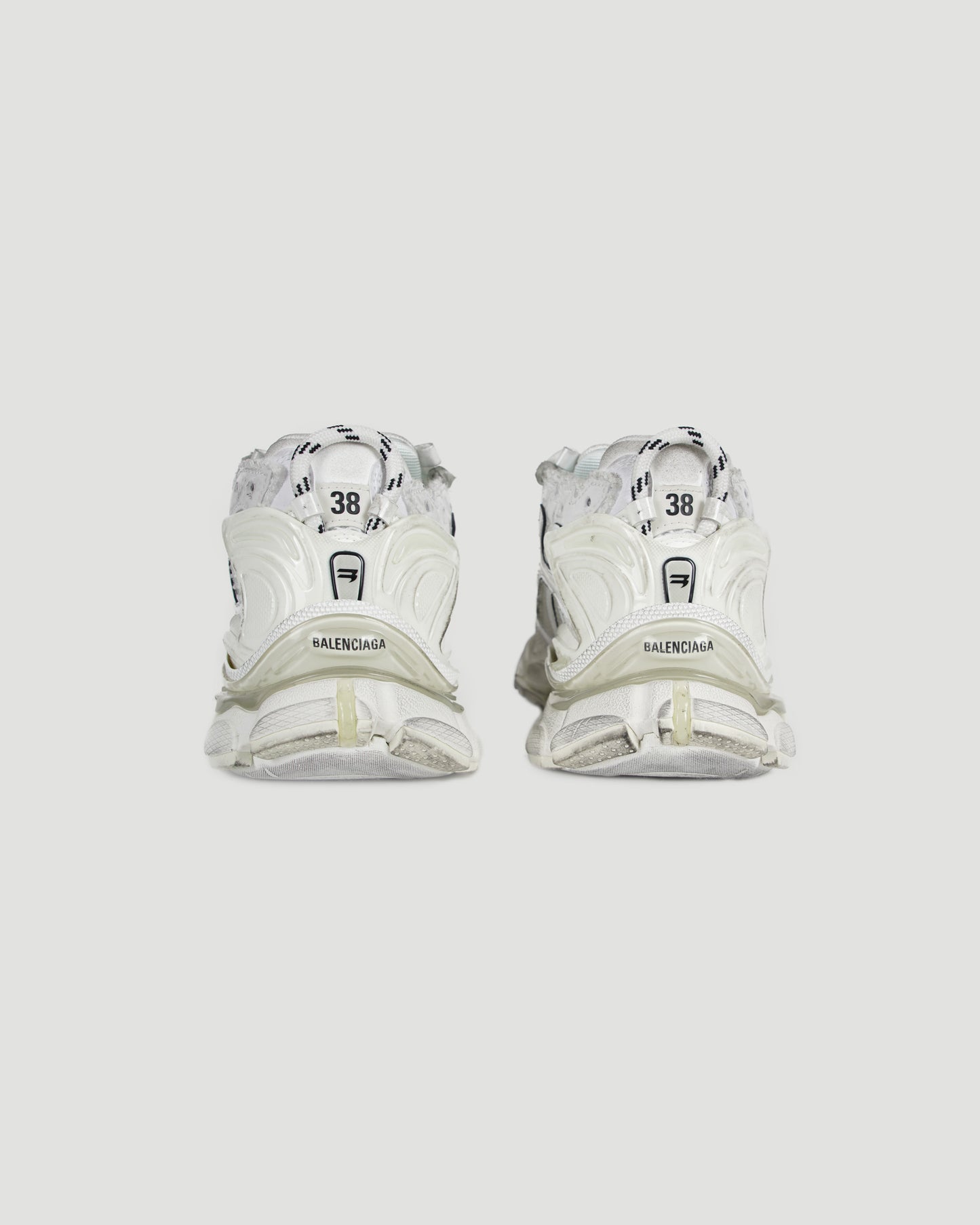 RUNNER SNEAKER IN WHITE