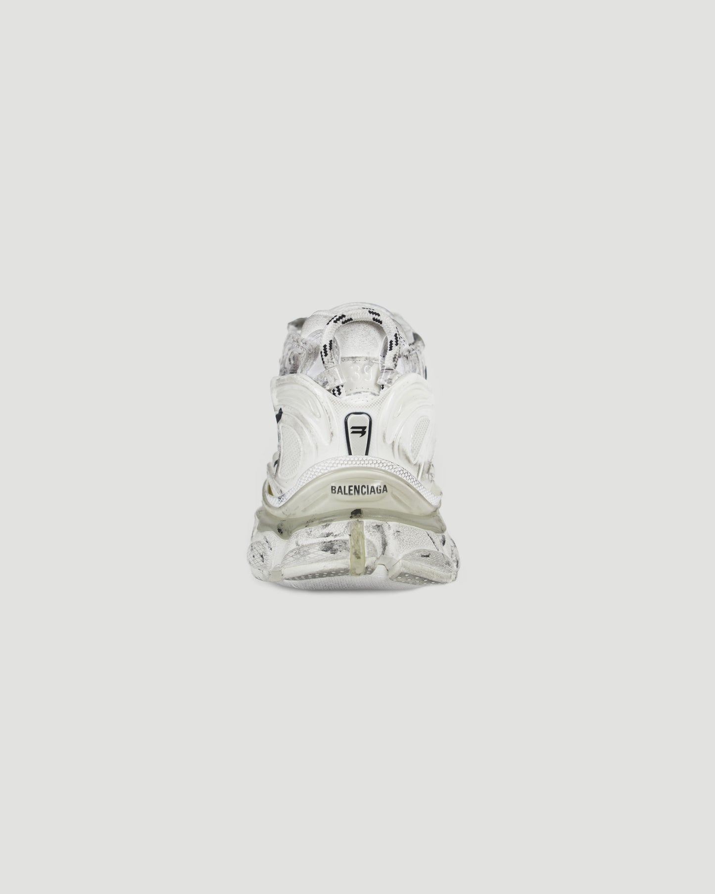 RUNNER GRAFFITI SNEAKER IN WHITE