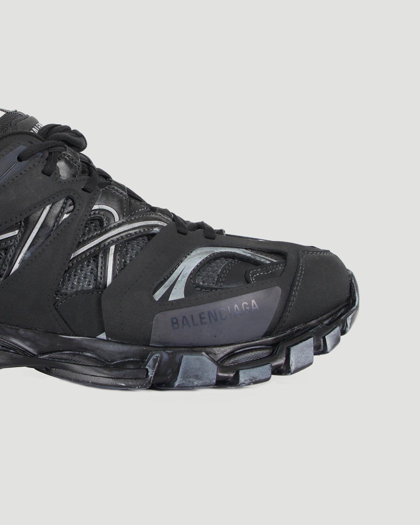 TRACK SNEAKER IN FADED BLACK