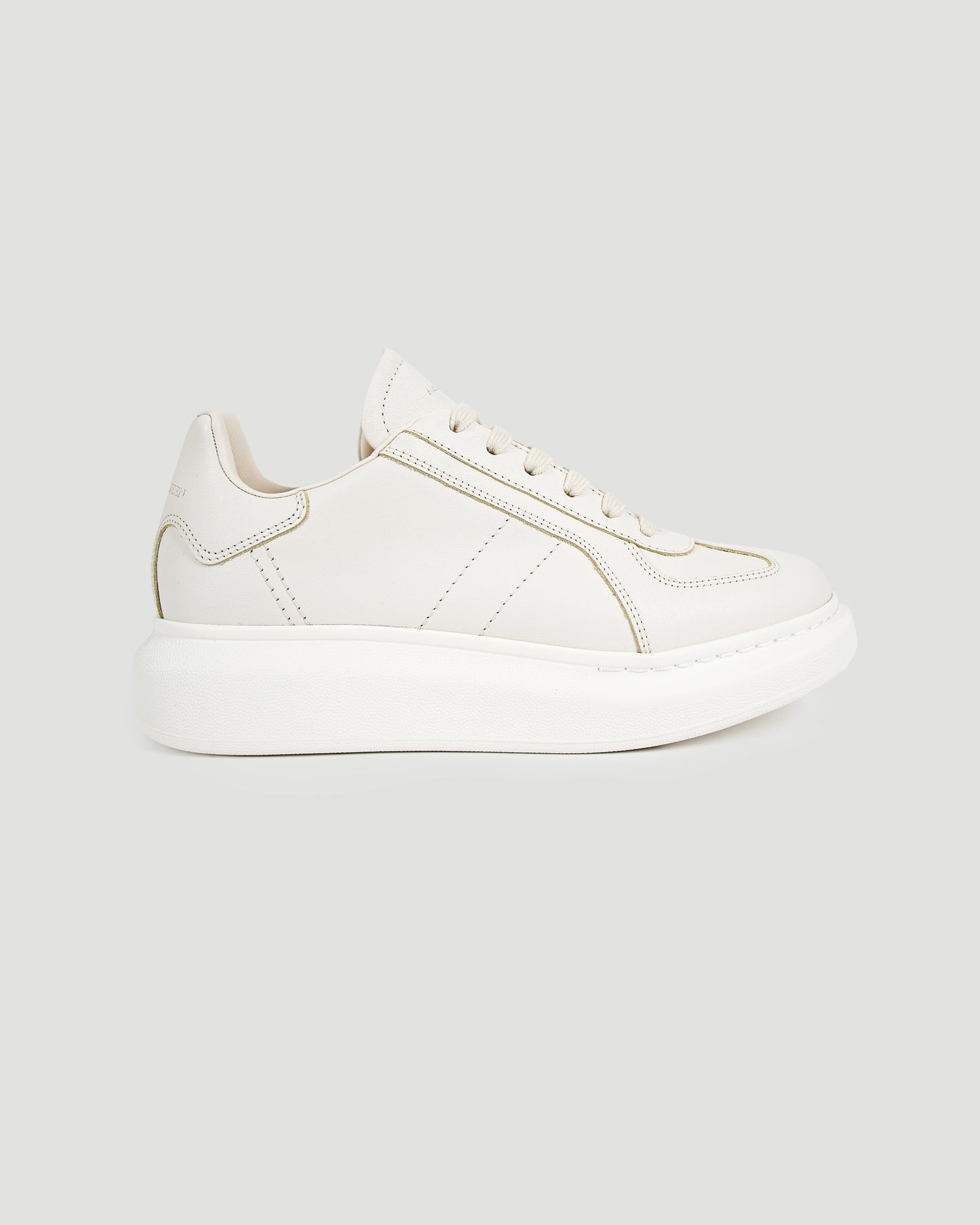 Oversized Sneaker in Off White