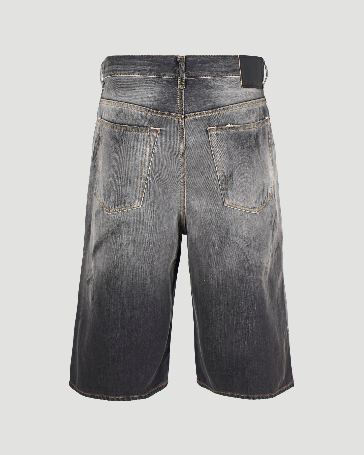 Denim Shorts in Dark Wash