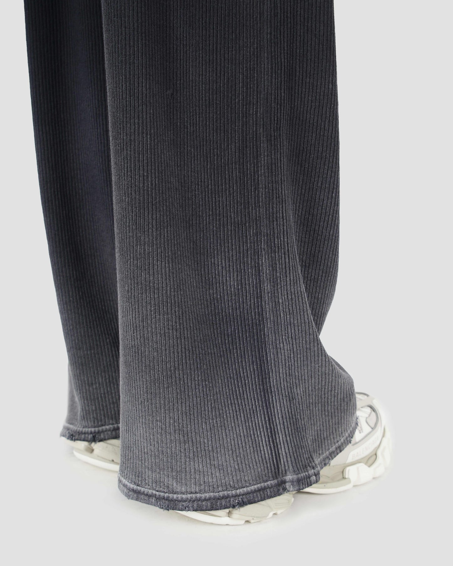 Pants in black bleached cotton rib knit