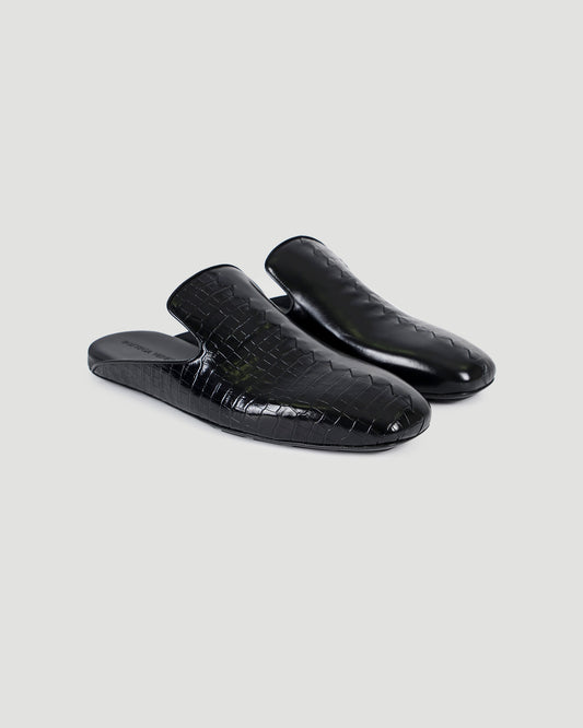Roma Slides in Black