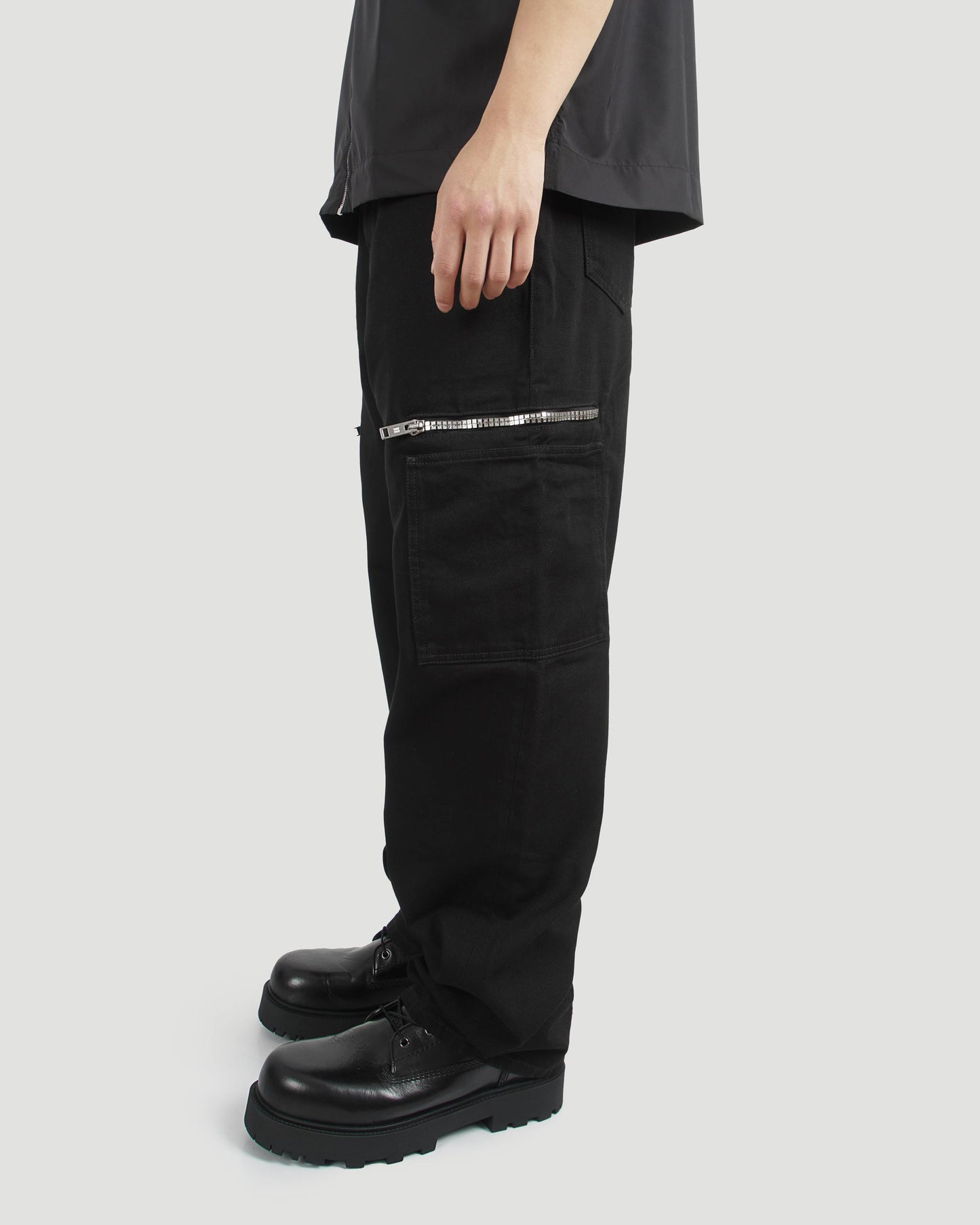 Cargo pants in denim