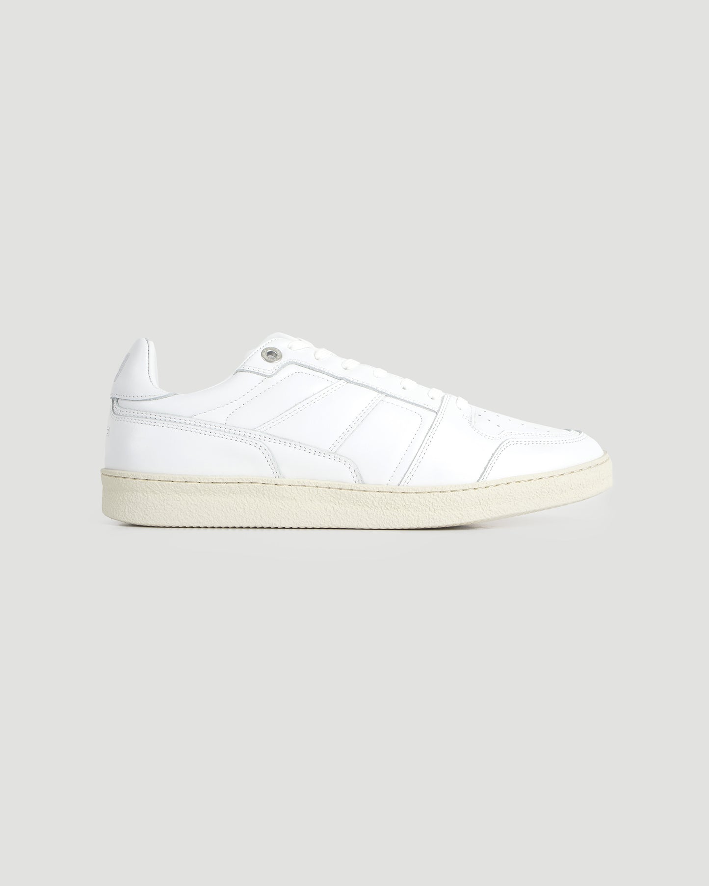 LOW-TOP SNEAKERS
