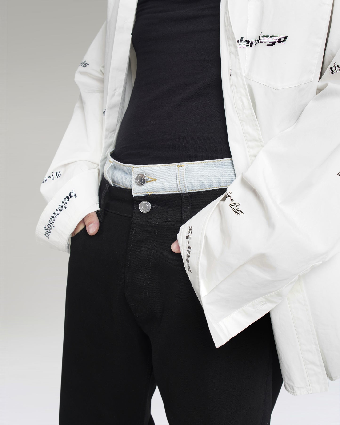 LAYERED JEANS IN BLUE AND GREY