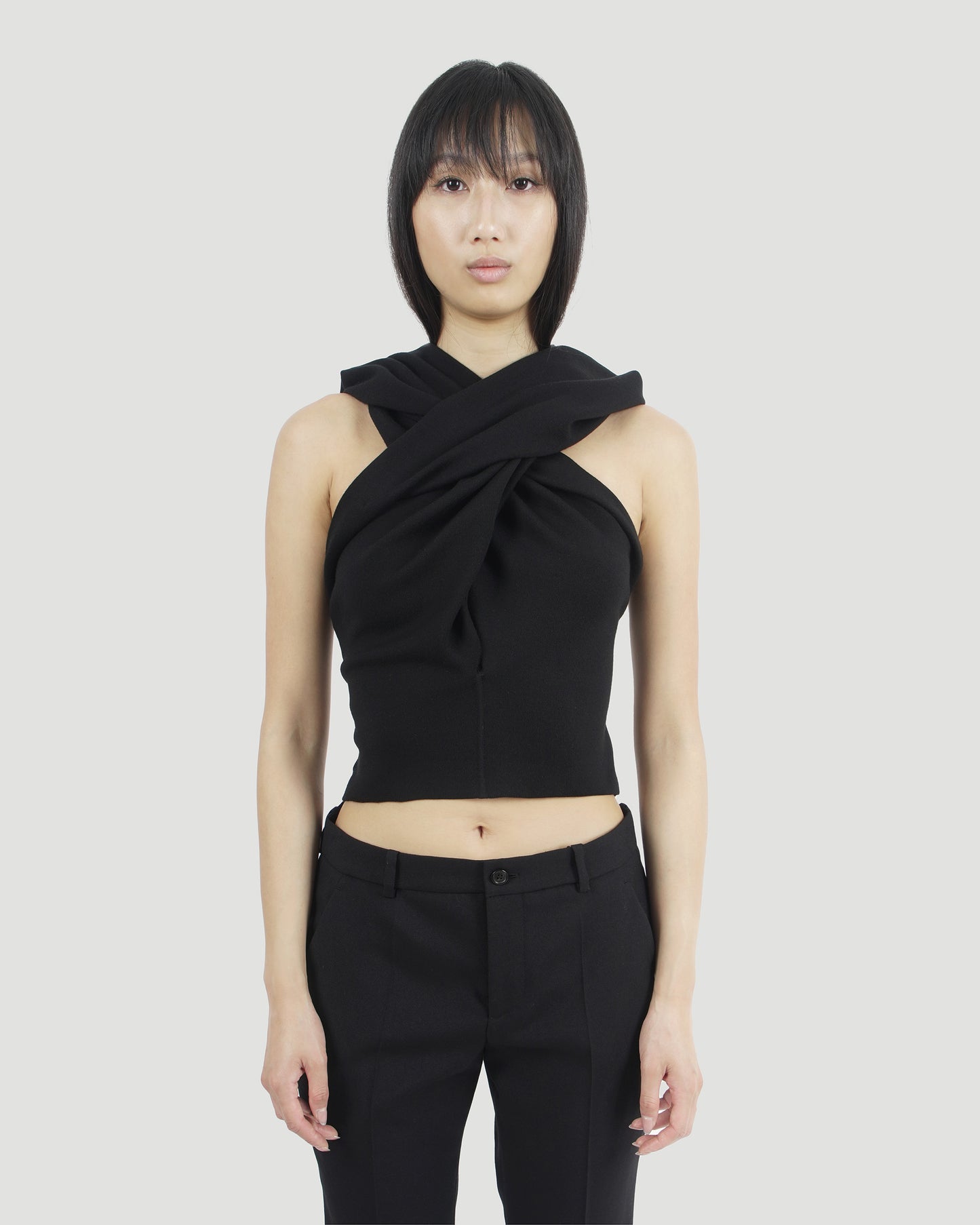 BLACK CROPPED HOODED TOP