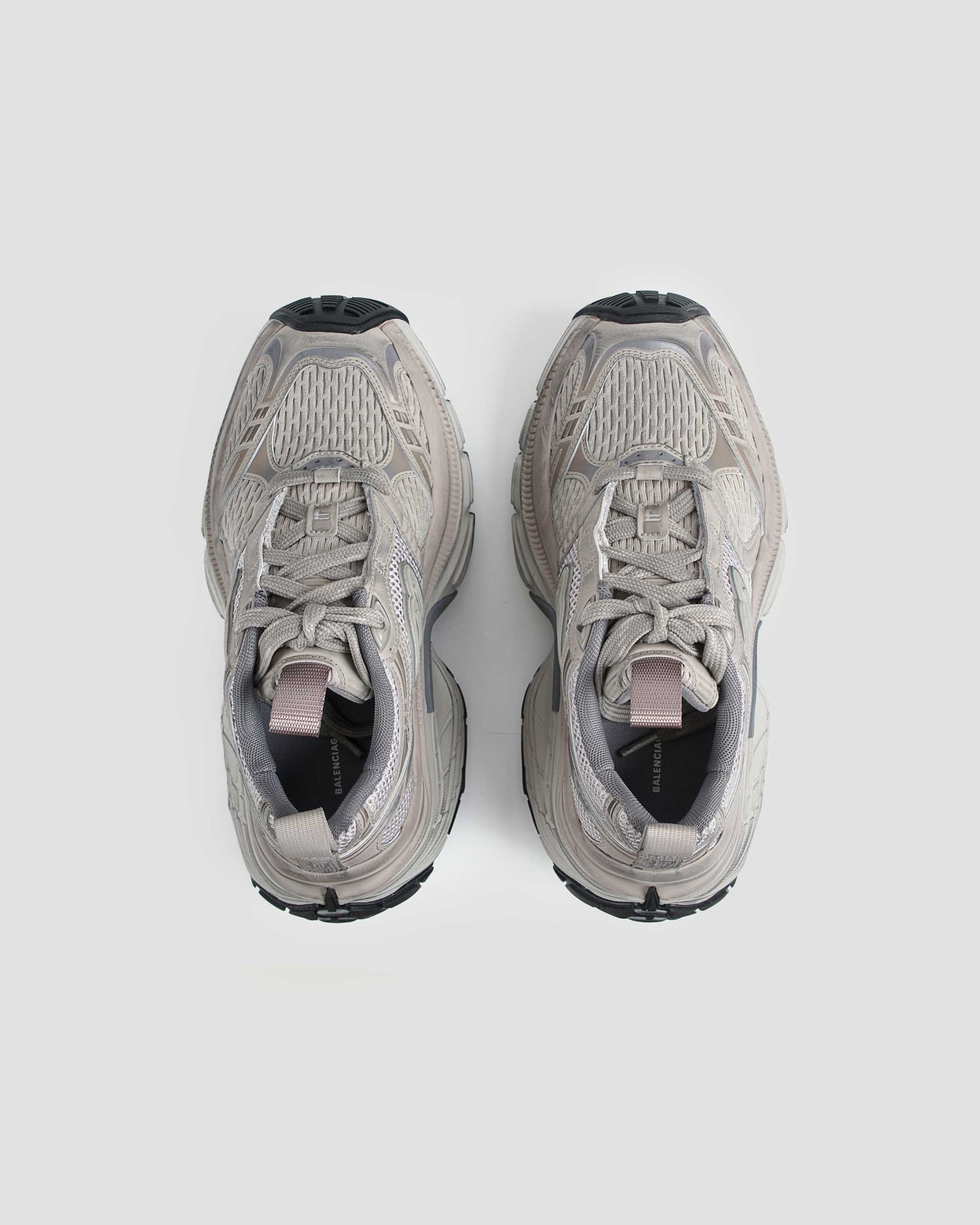 6XL Sneaker in Taupe, Grey And Black
