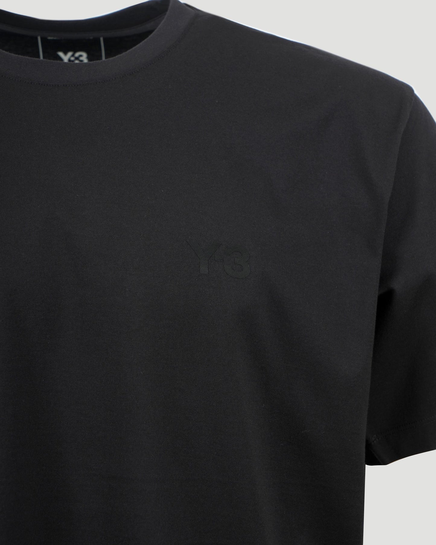 Regular Short Sleeve Tee in Black