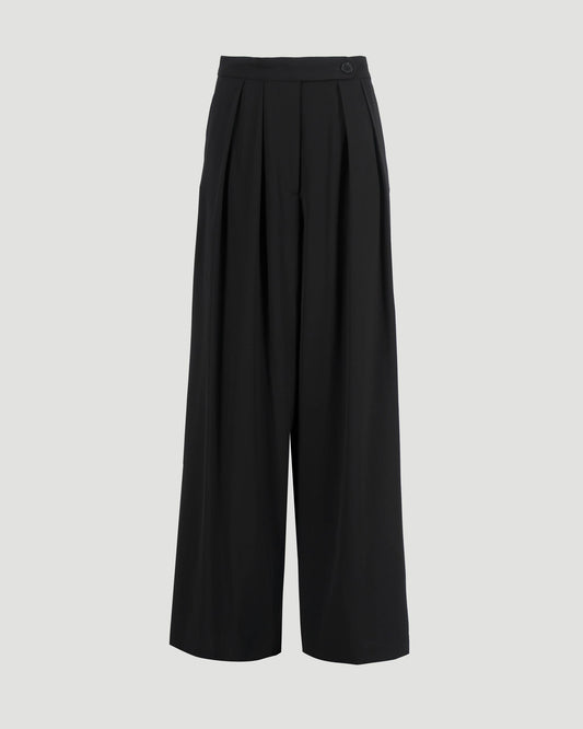 Wide plated trousers