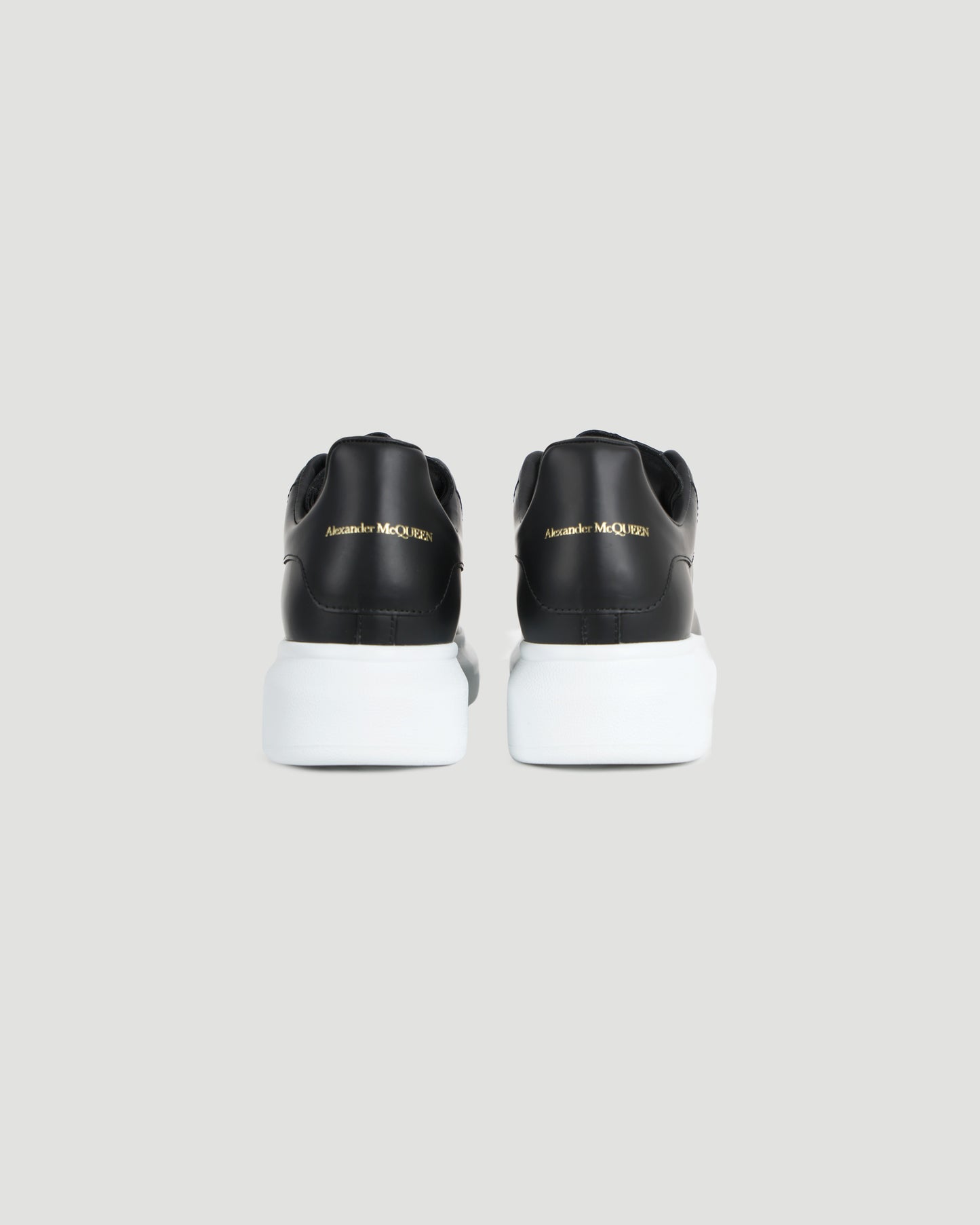 Oversized Sneaker in Black
