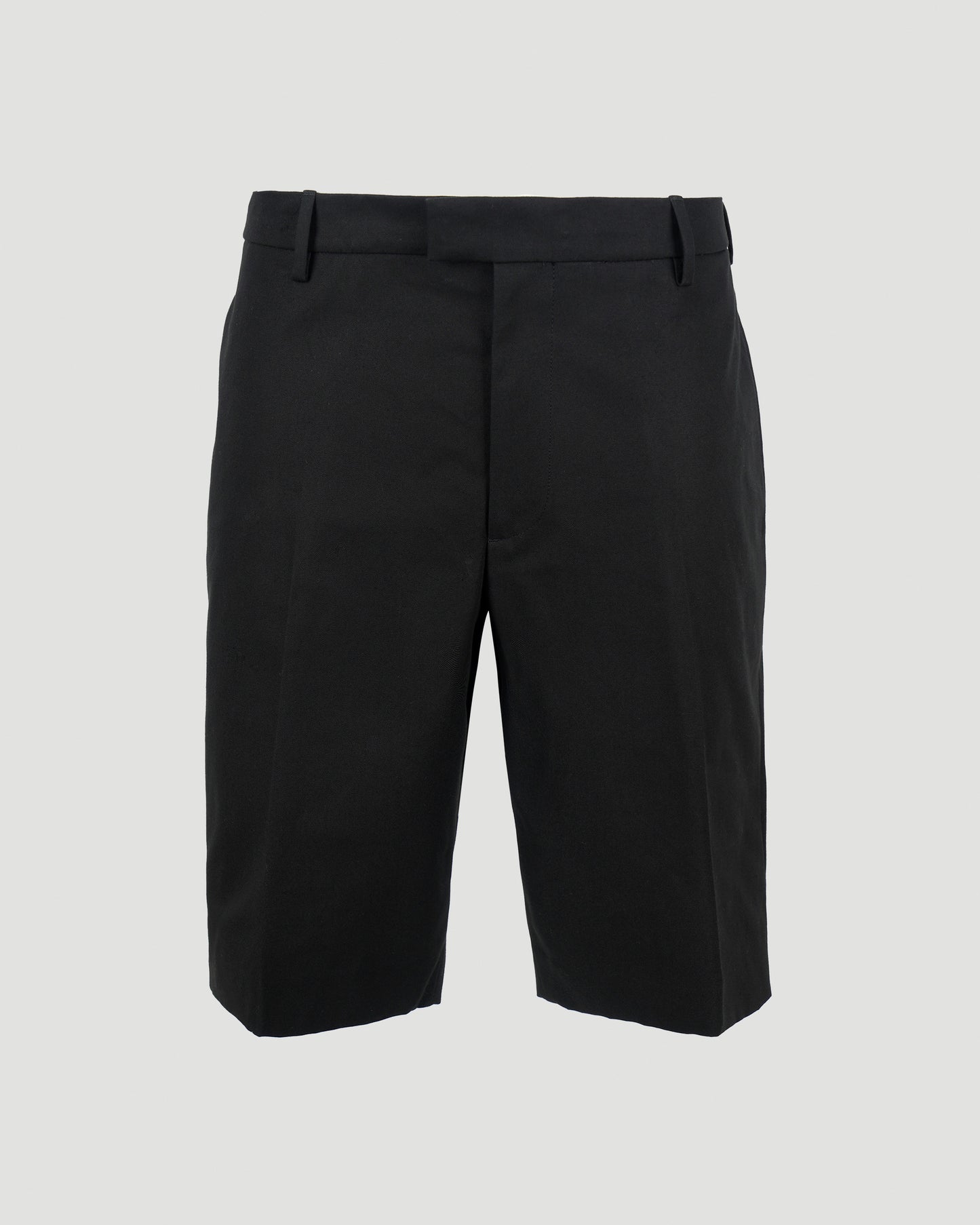 SHORT TROUSERS IN BLACK