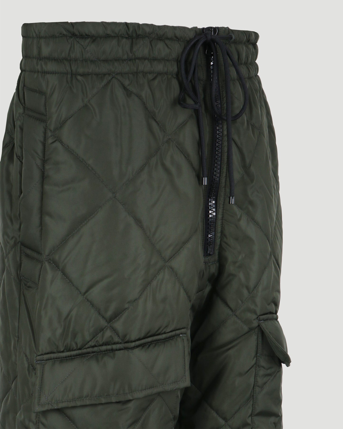 QUILTED CARGO TROUSERS IN BOTTLE GREEN