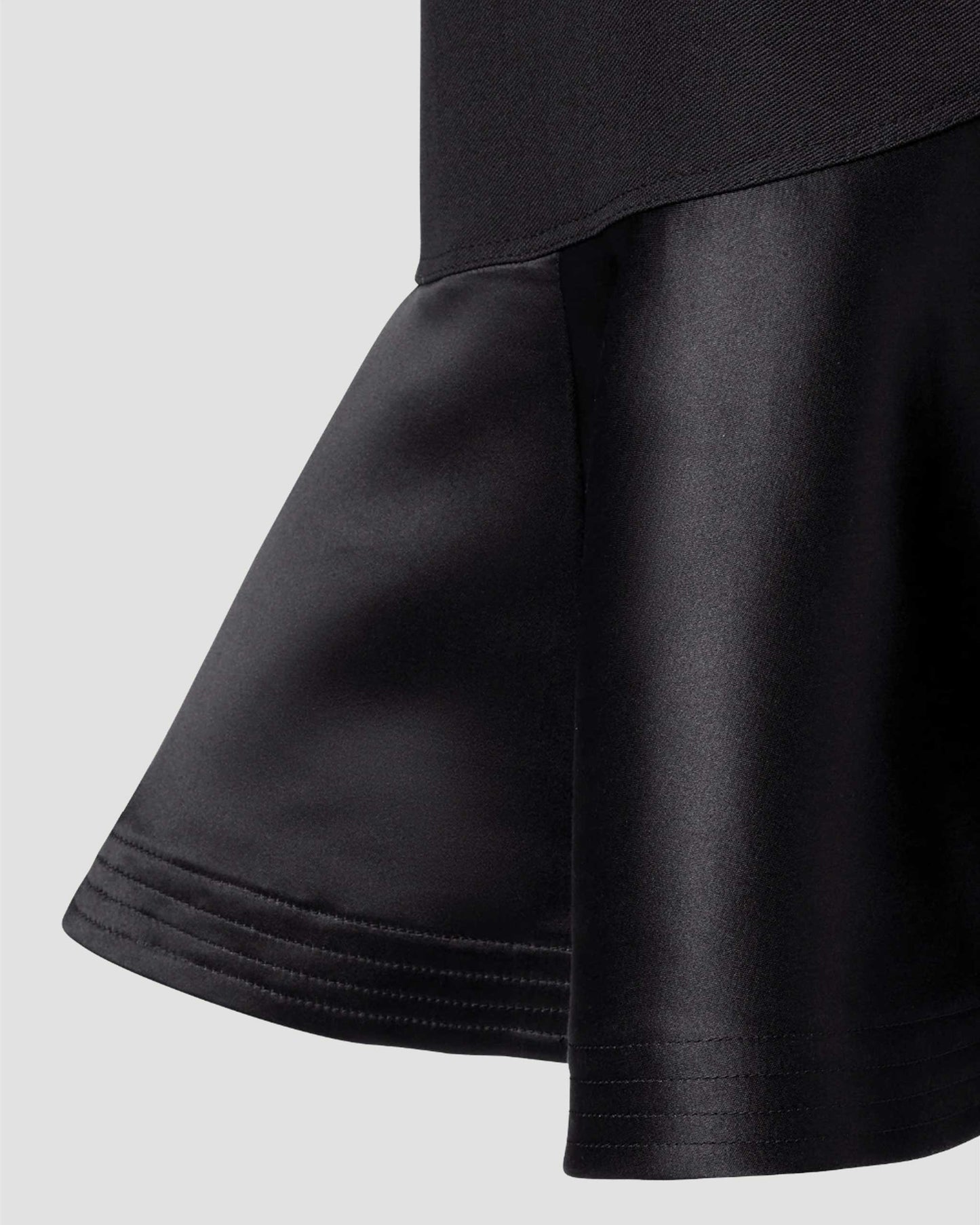 Grain De Poudre Wool Skirt in Black