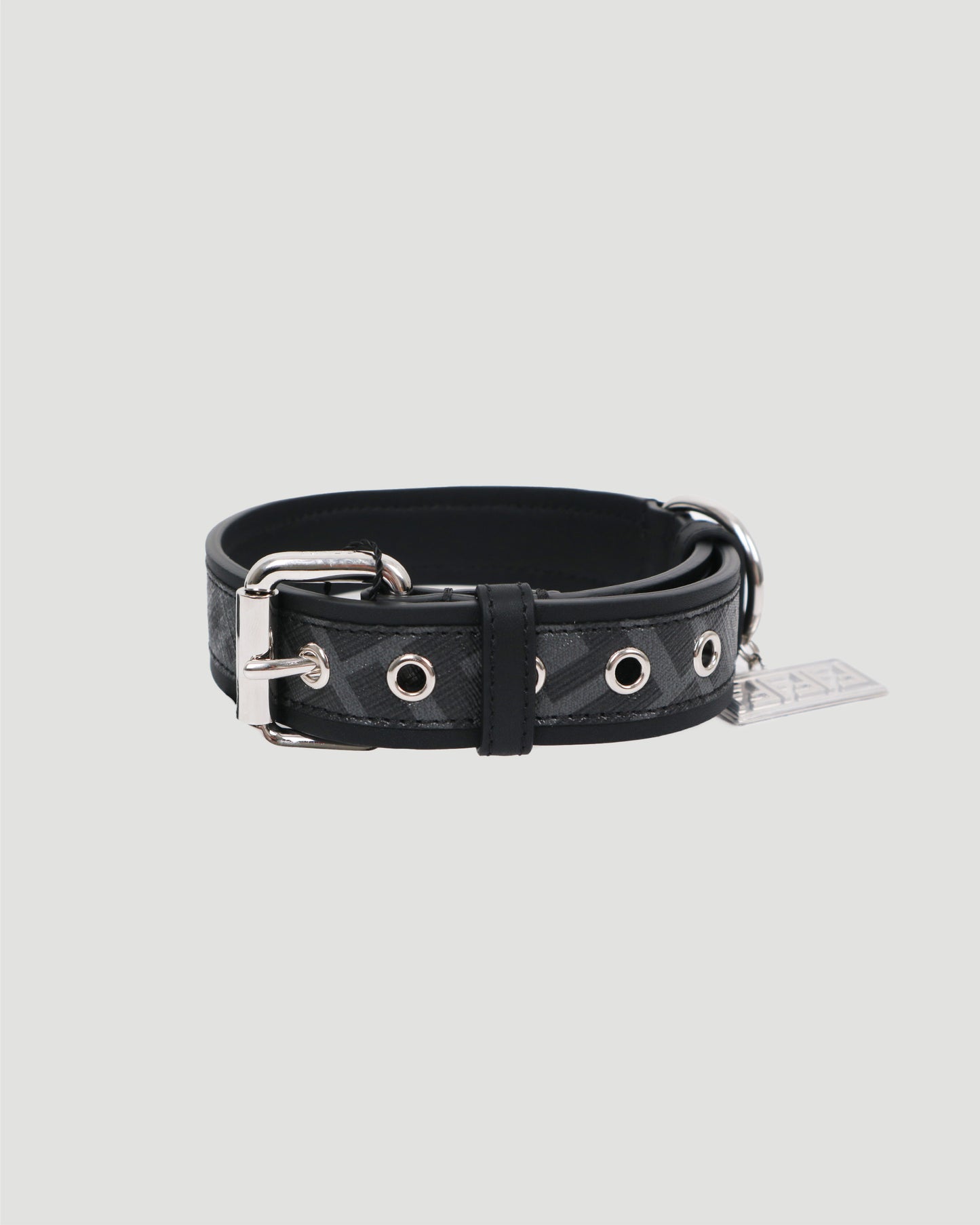Black fabric collar