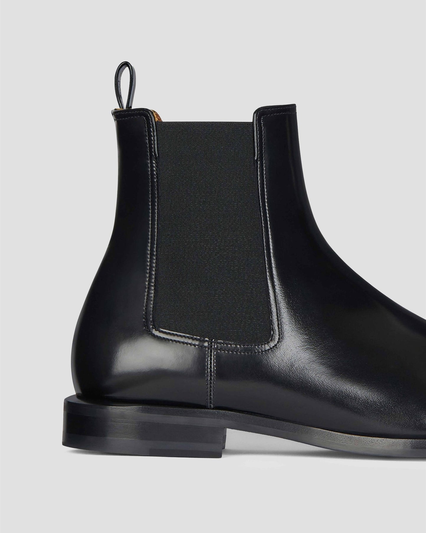 Classic Chelsea Boots in Leather