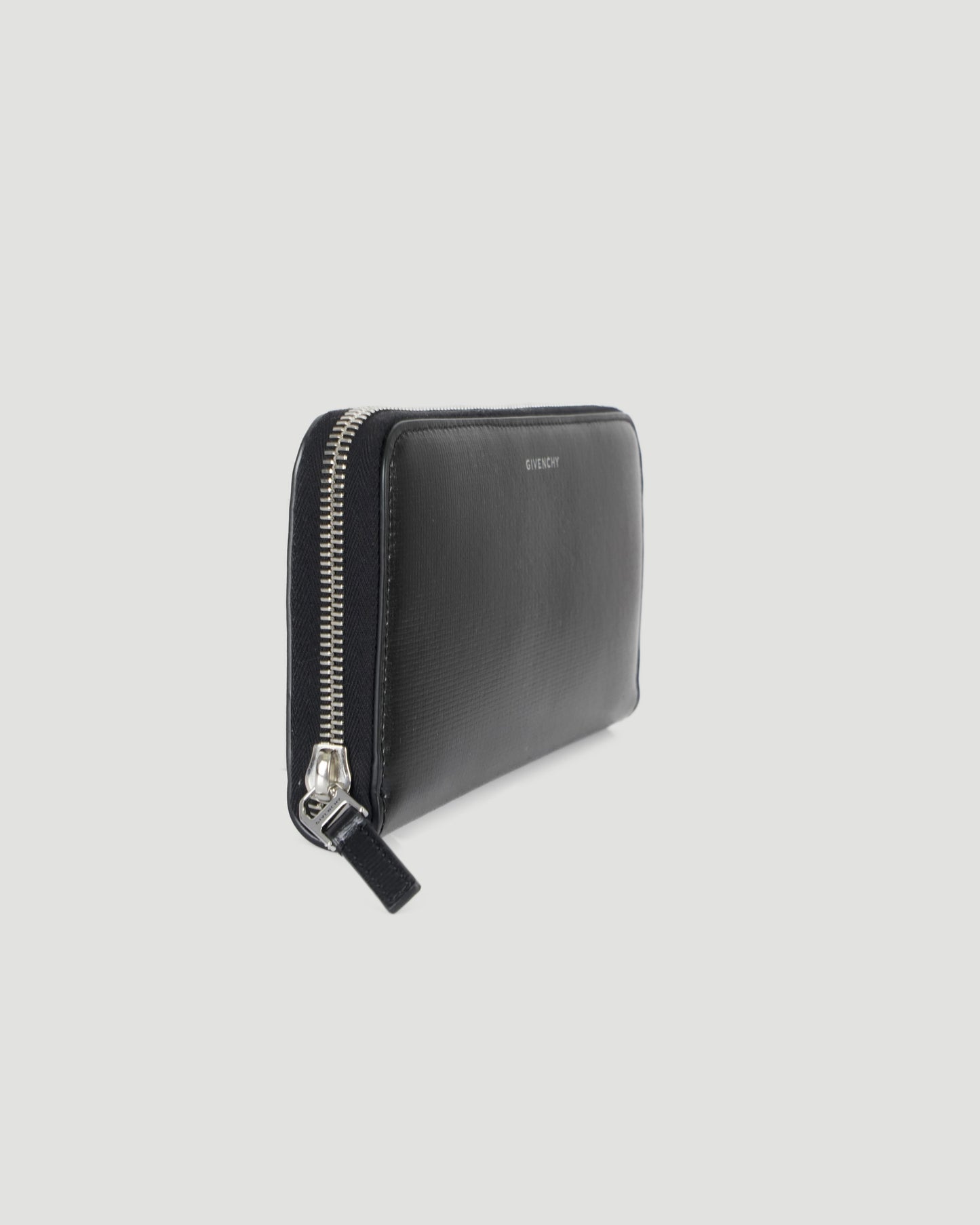 Zipped wallet in 4G Classic leather