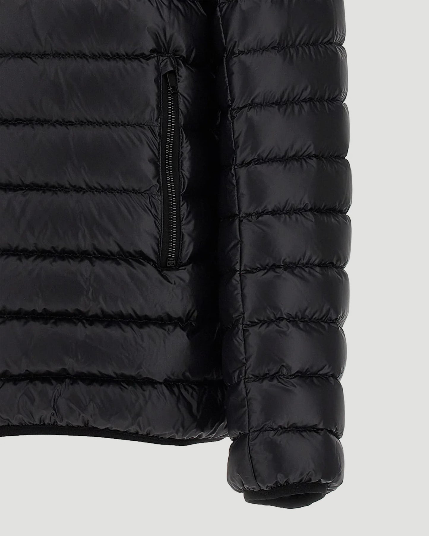 Puffer Jacket in Black