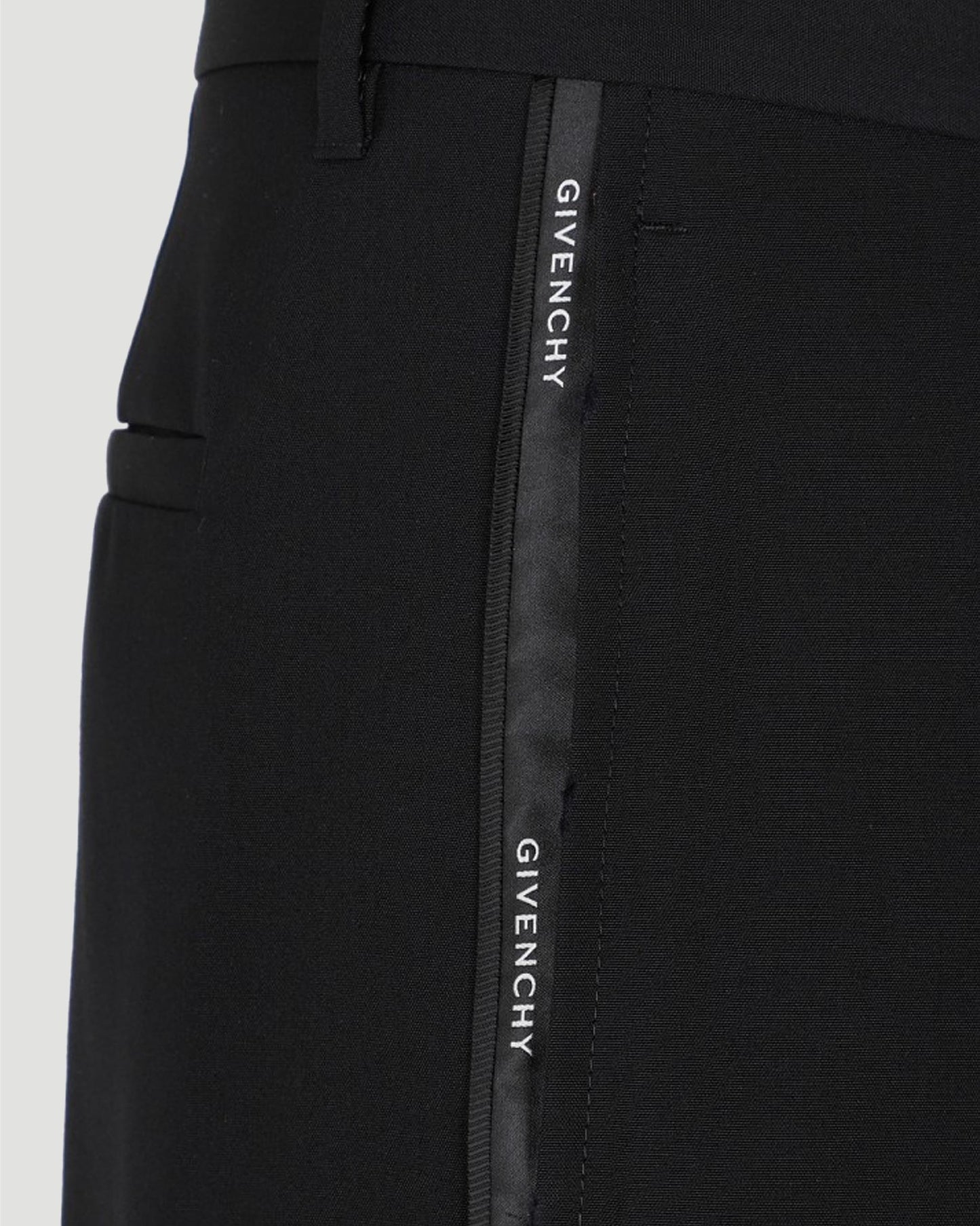 TAILORED TROUSERS IN BLACK