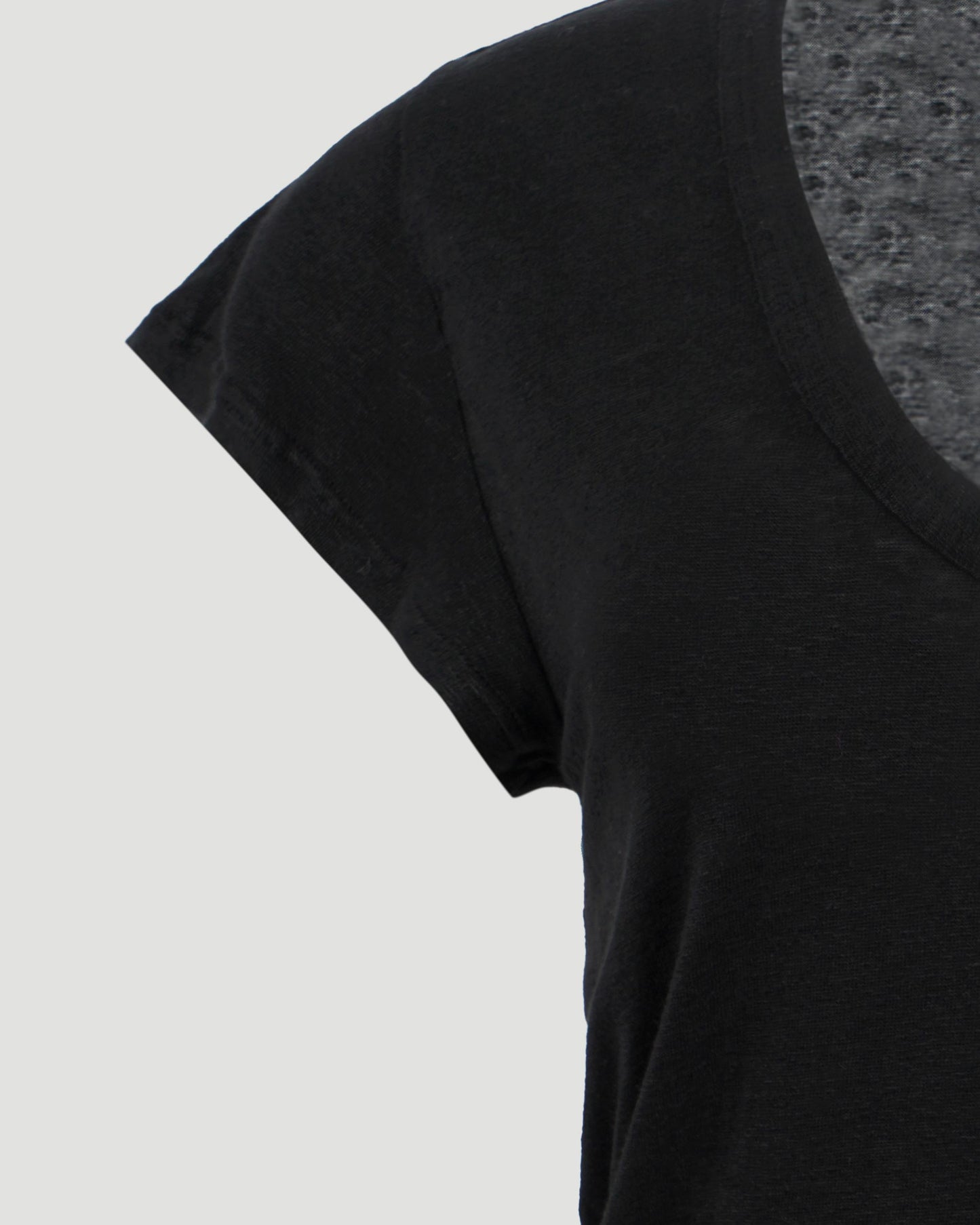 LINEN T-SHIRT IN BLACK