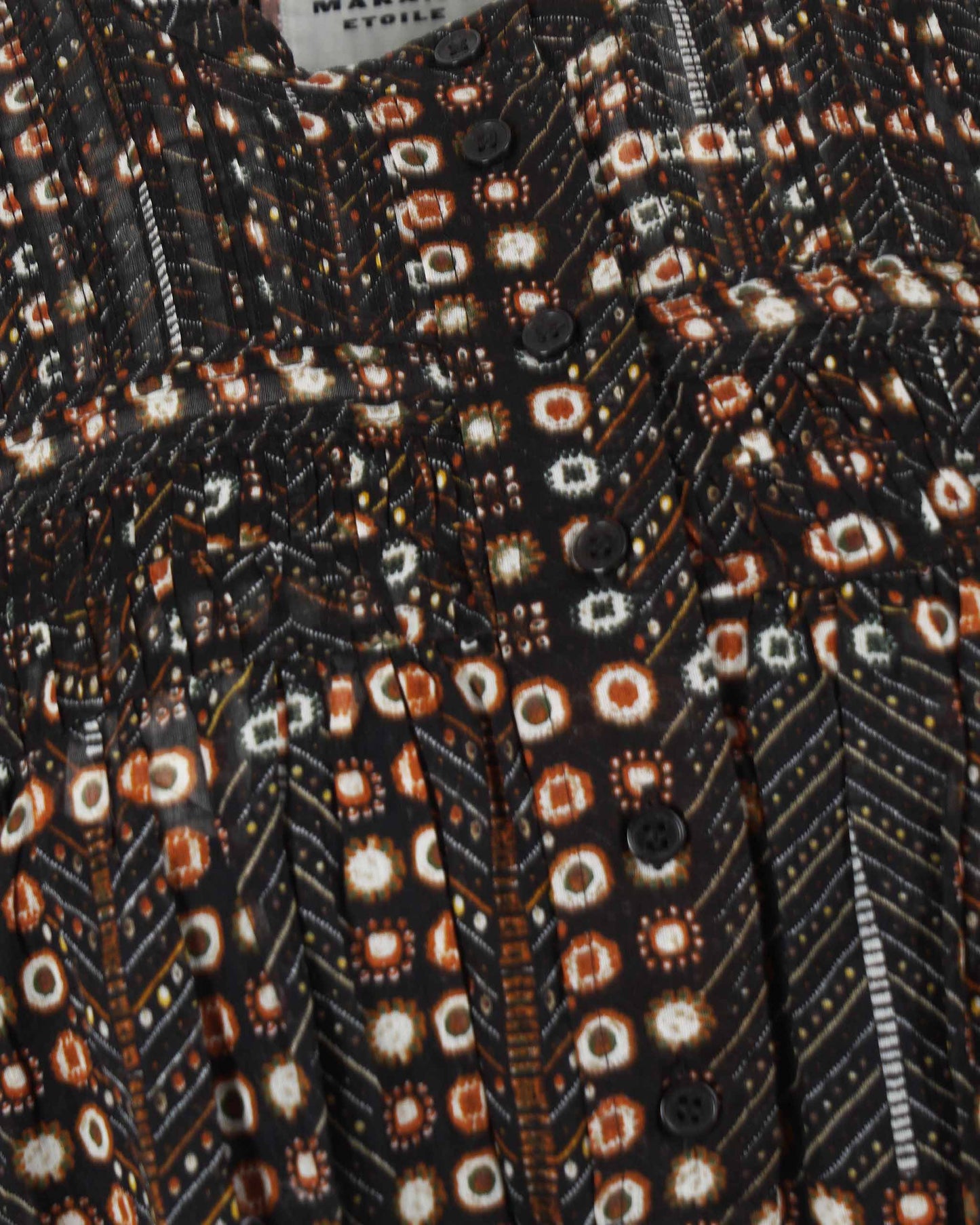Robe Leazali in Faded Black