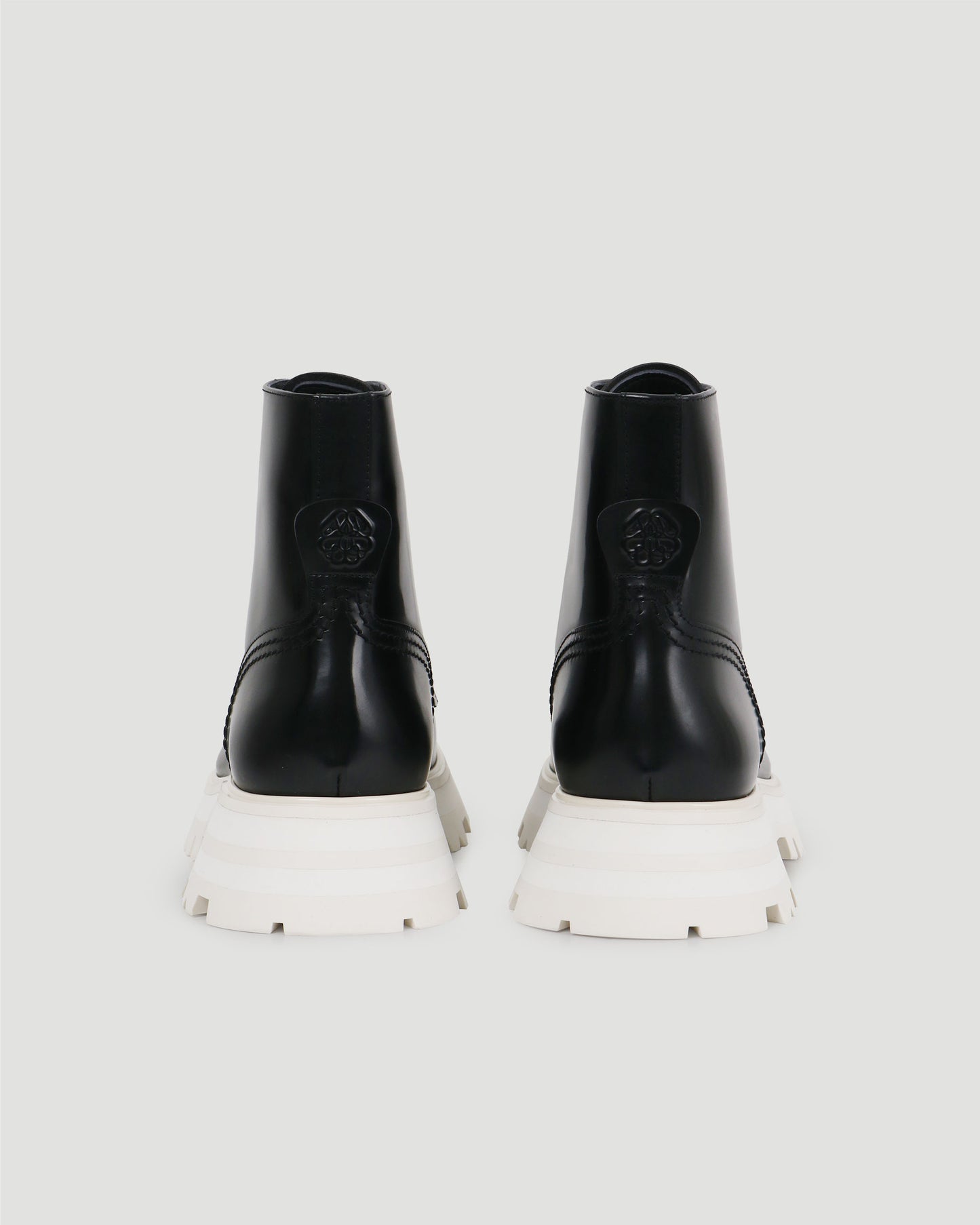 Wander Boot in Black