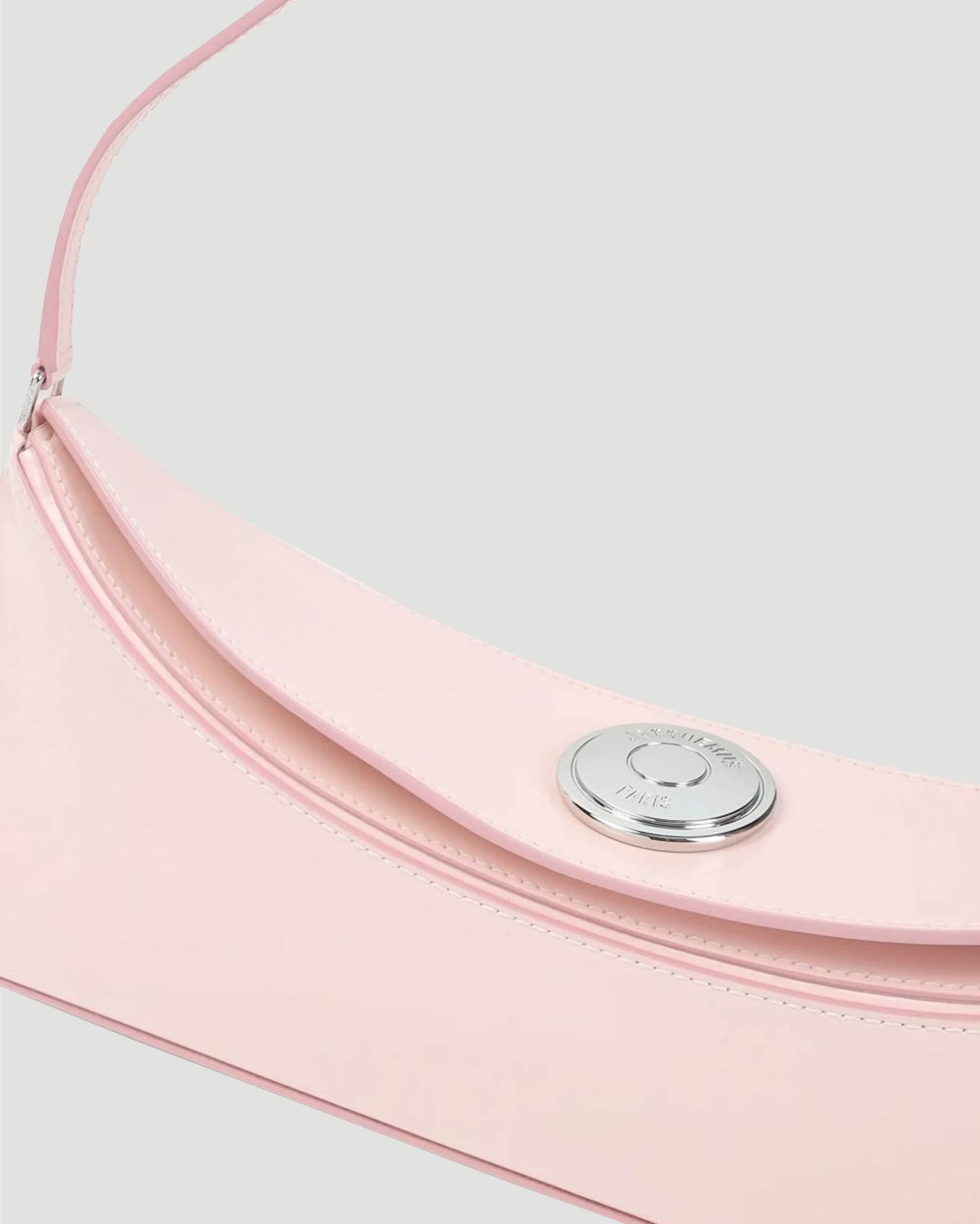 The Ovalo Clutch in Pale Pink