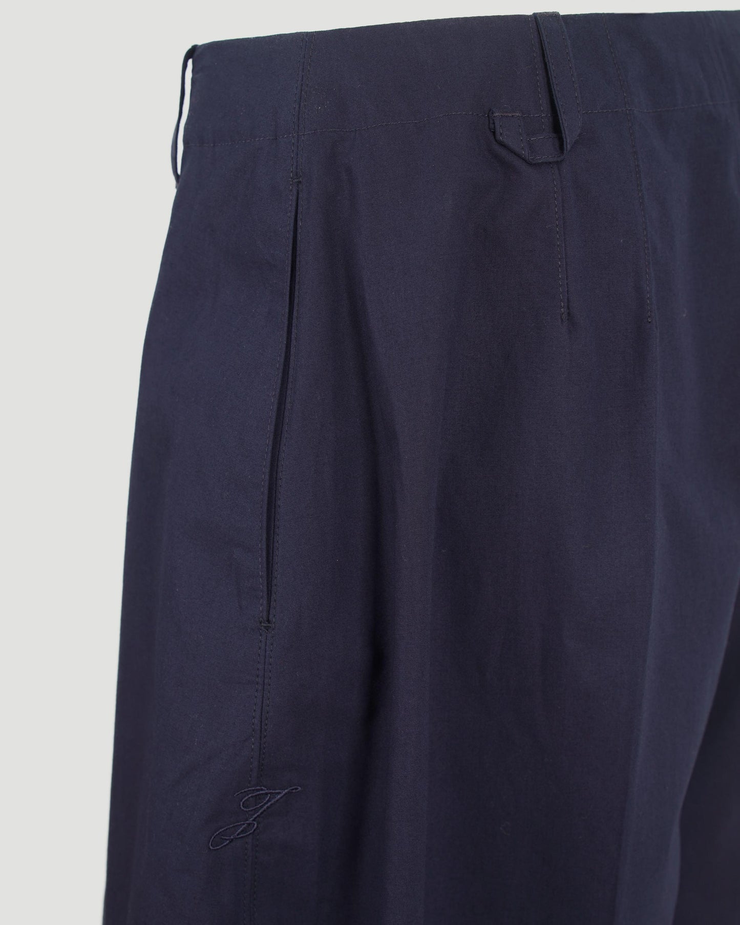 The Wide Ovalo Pants in Navy