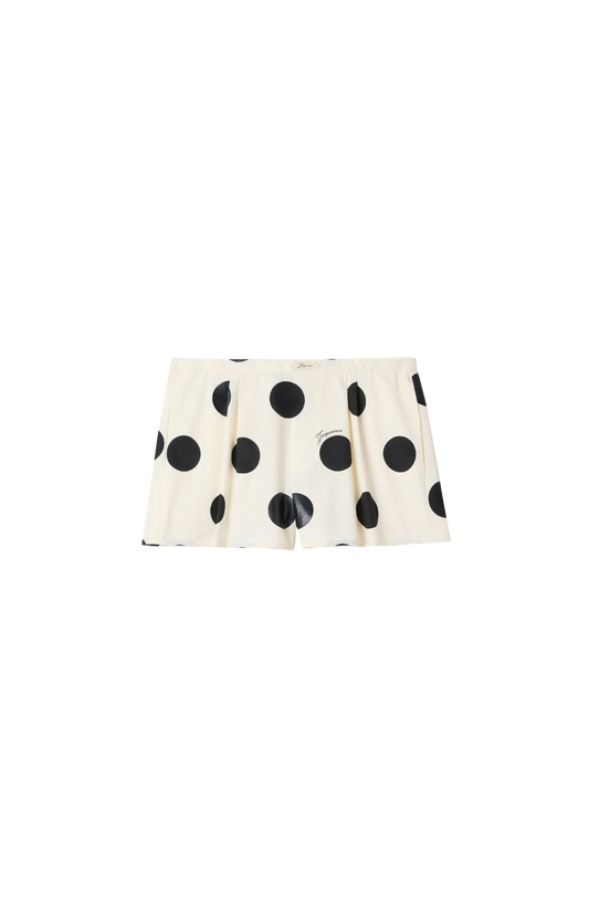 Amelo Shorts in White