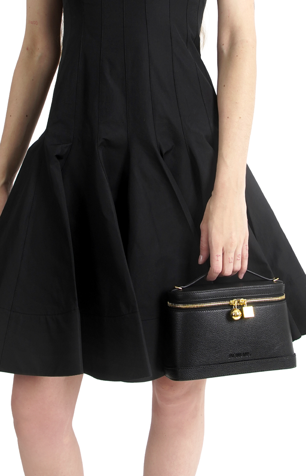Jacquemus Le Petit Vanity Shoulder Bag in Black — product photo 2