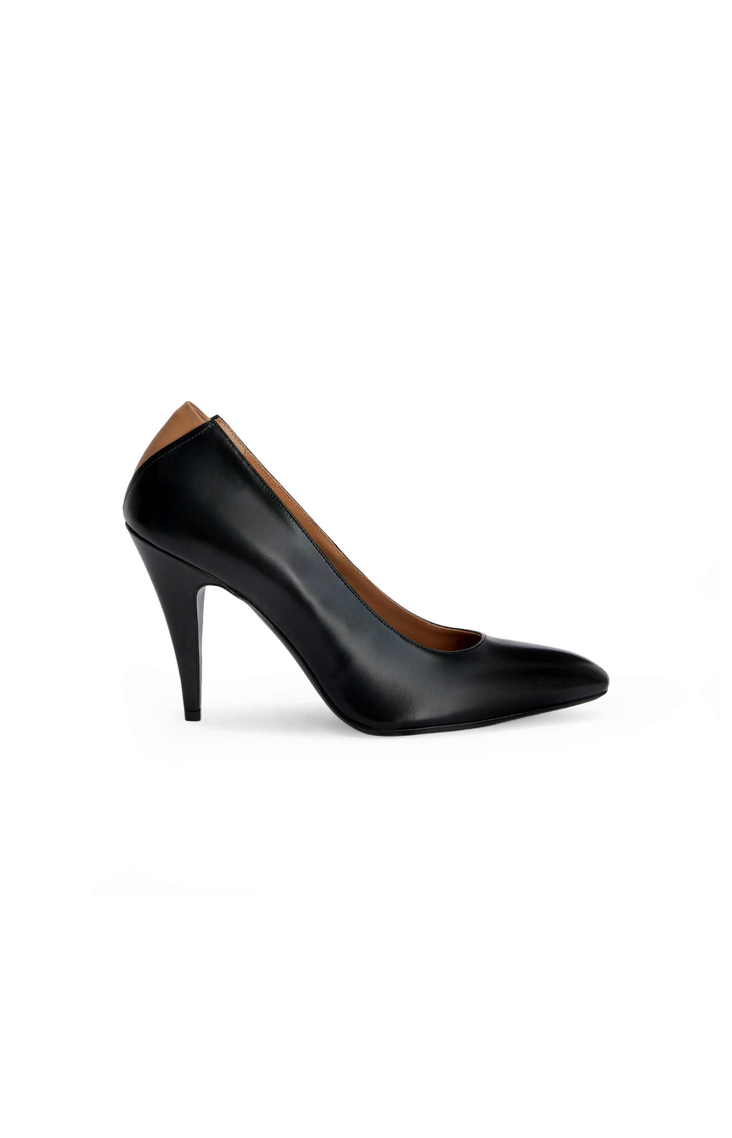 Alma Pumps in Black