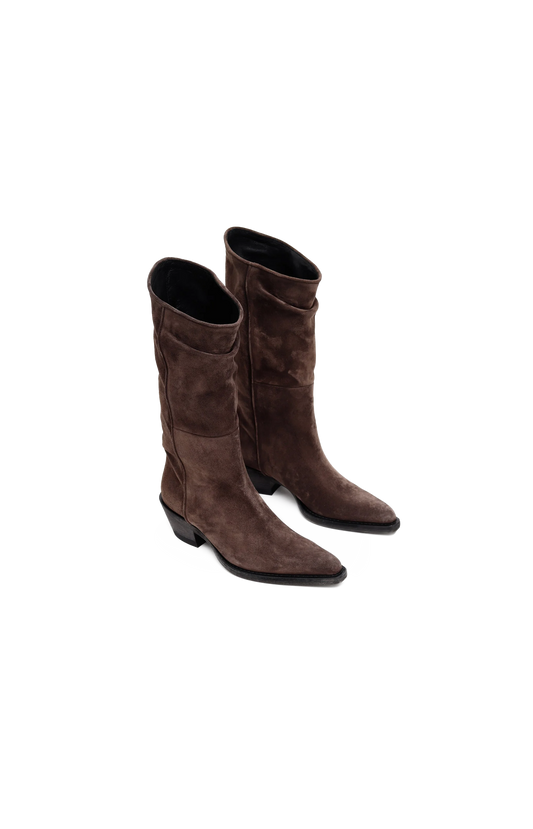 Clive Boot in Umber