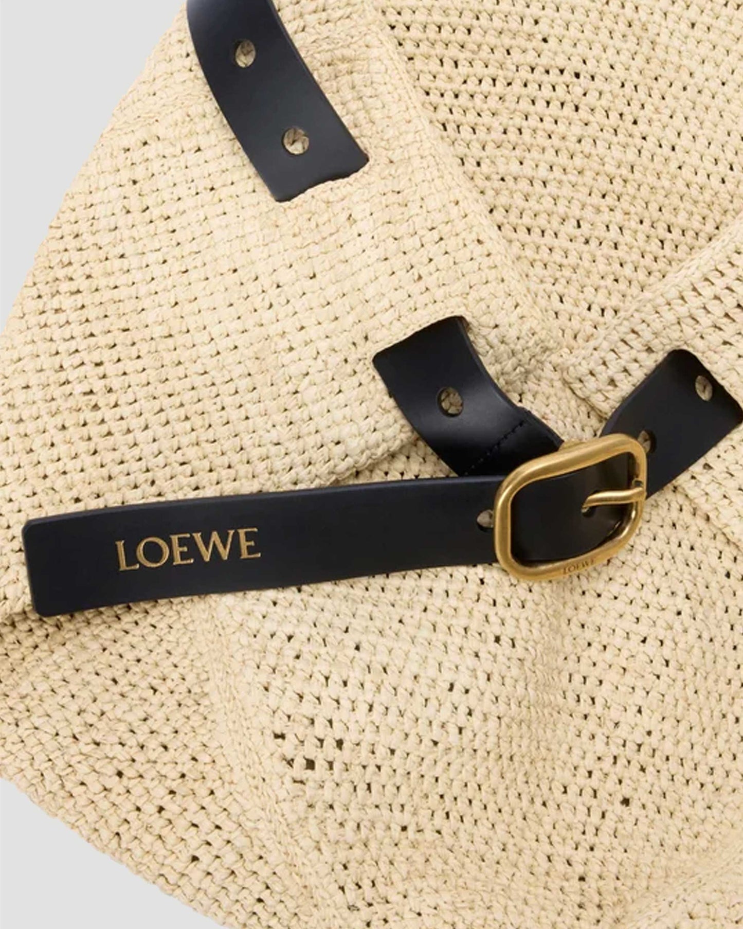 Medium Punch Hole Shopper in Raffia