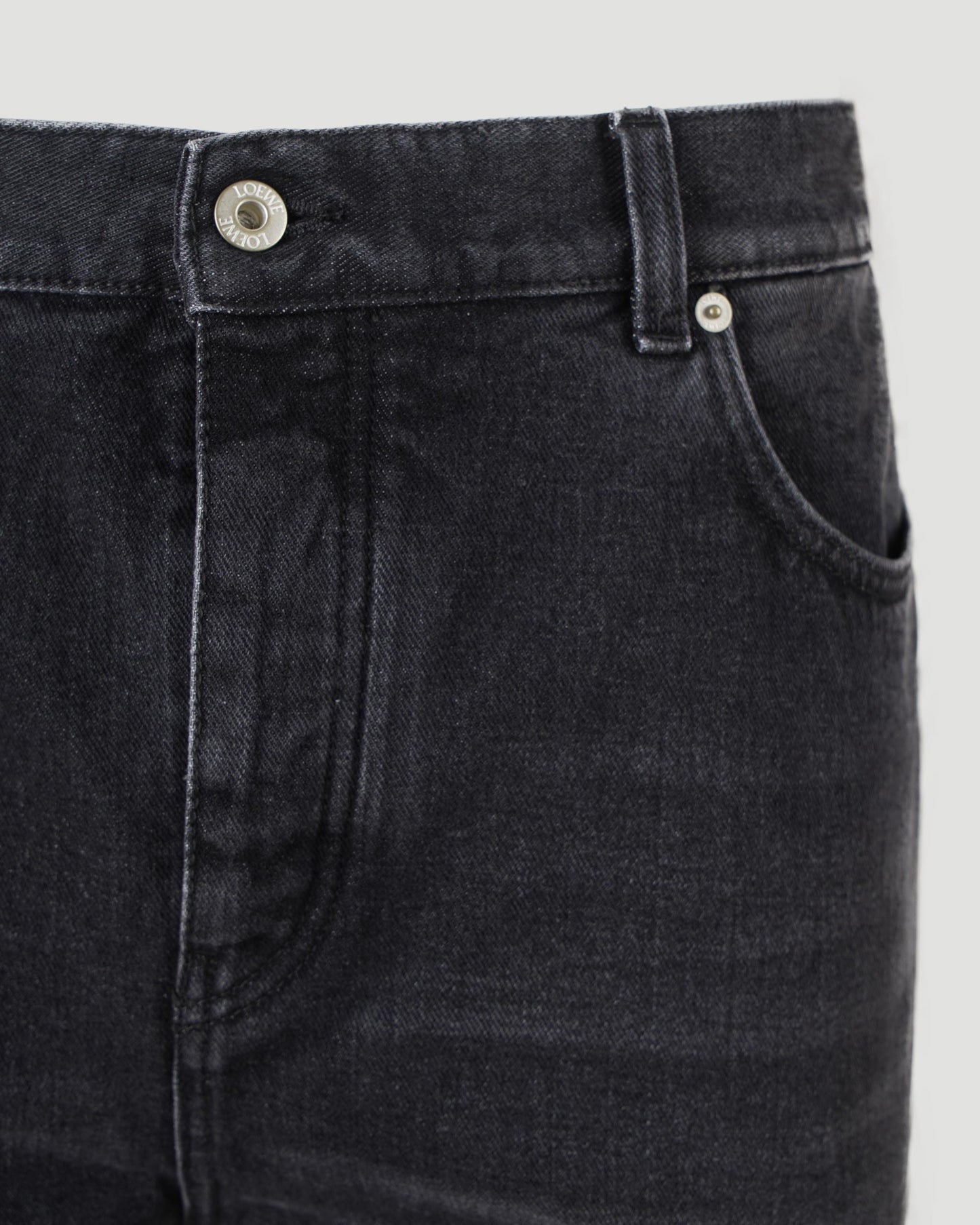Straight leg jeans in black