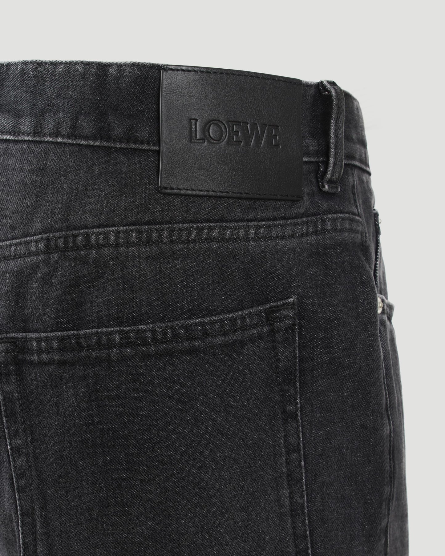 Straight leg jeans in black