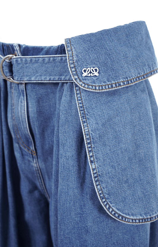 Draped jeans in denim