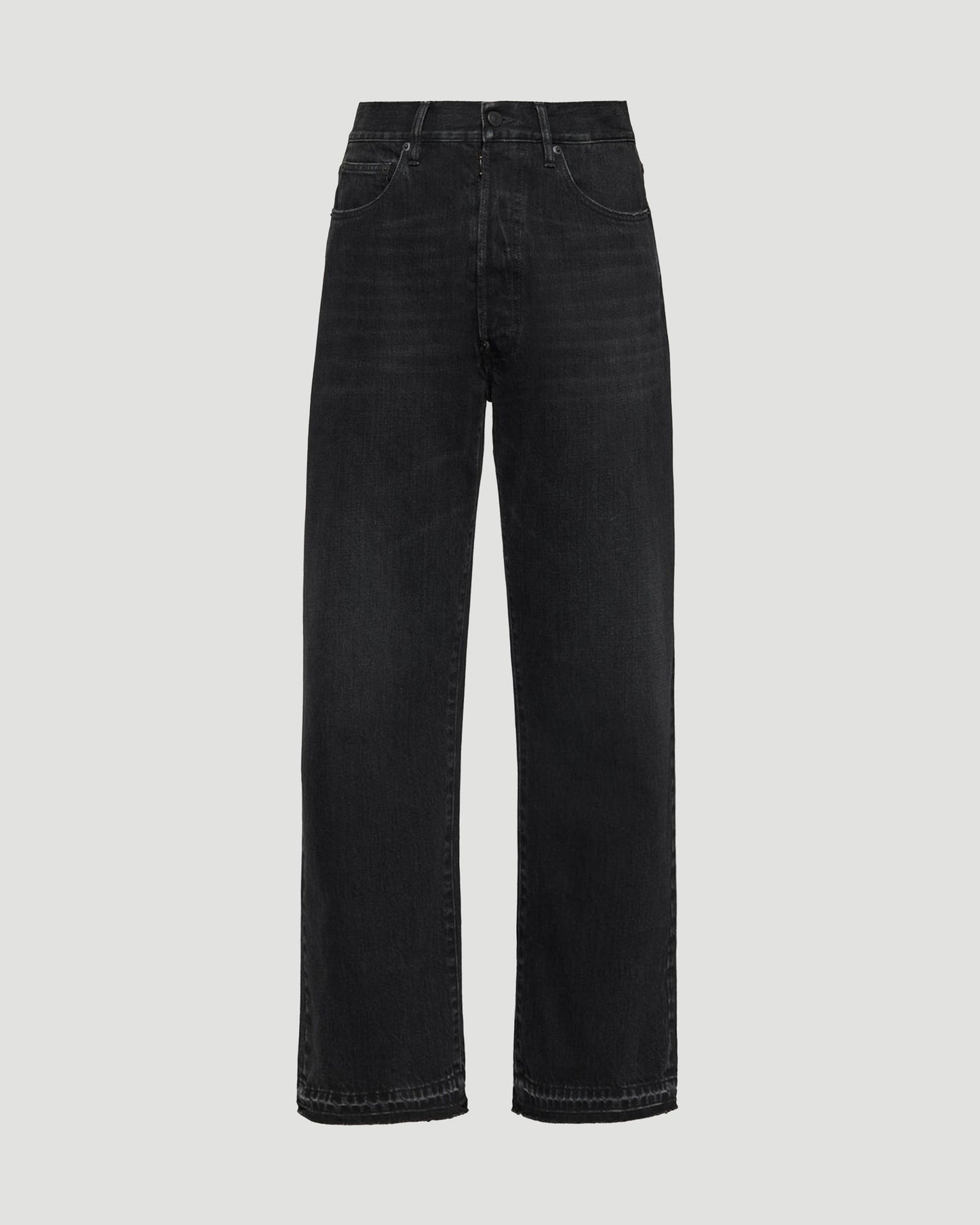 Straight-Leg Jeans in Black